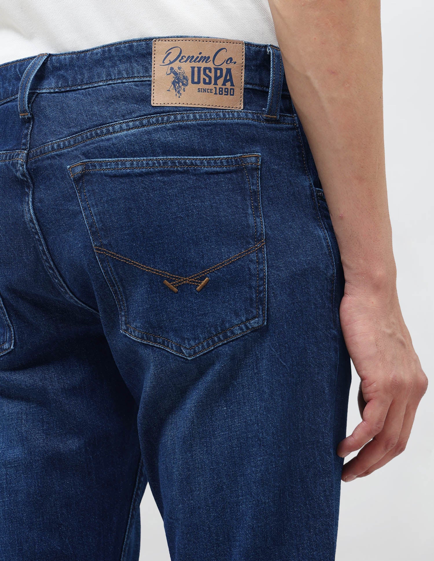 Brandon Slim Tapered Fit Blue Jeans - Image 8
