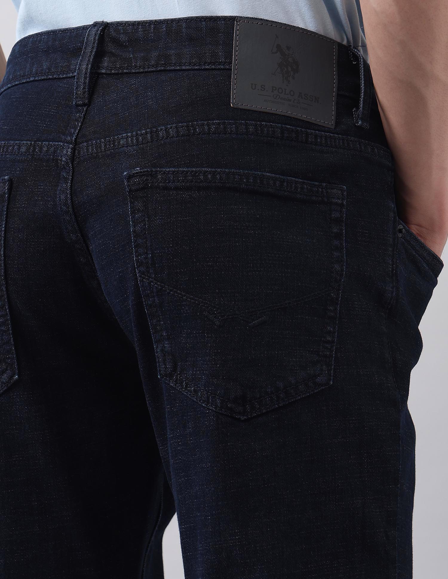 Brandon Slim Tapered Fit Blue Jeans - Image 8