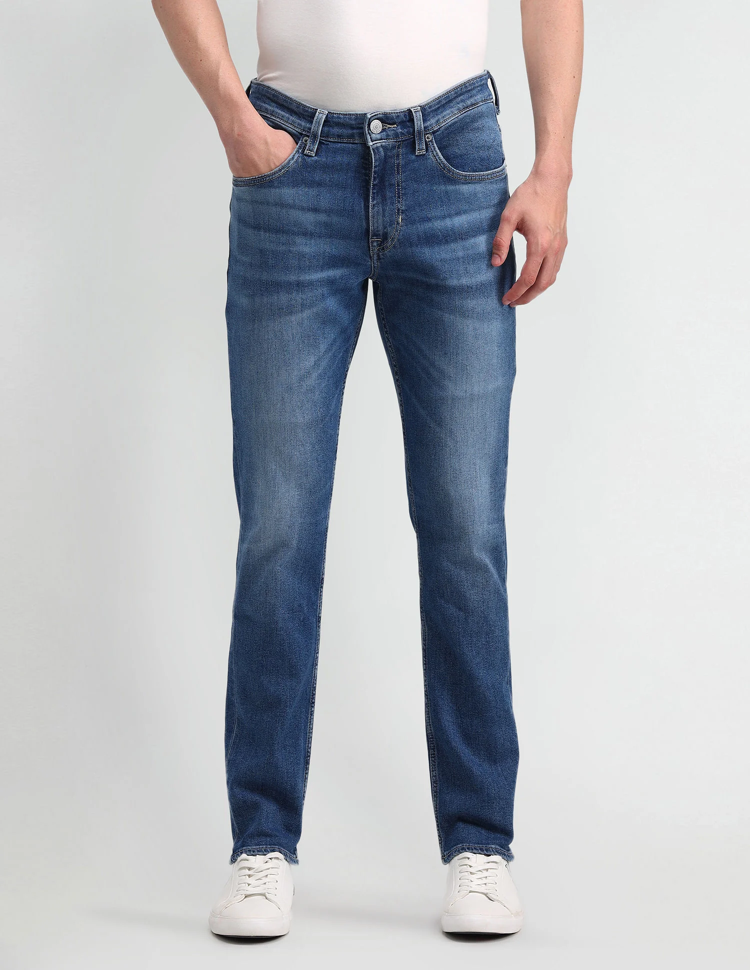 Brandon Slim Tapered Fit Blue Jeans - Image 6