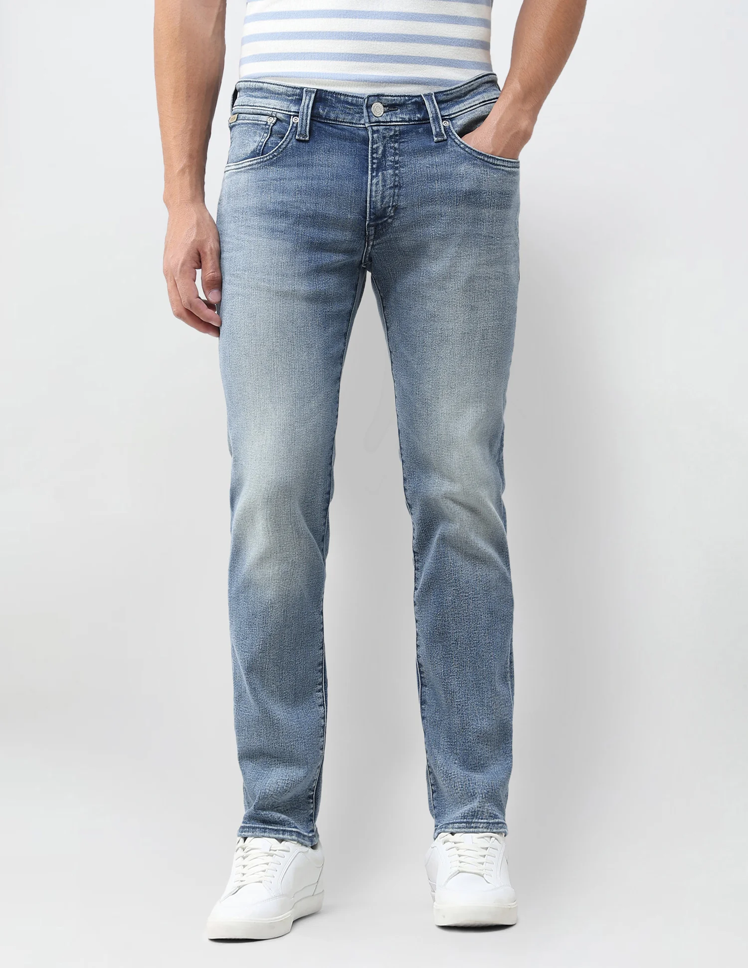 Brandon Slim Tapered Fit Blue Jeans - Image 6