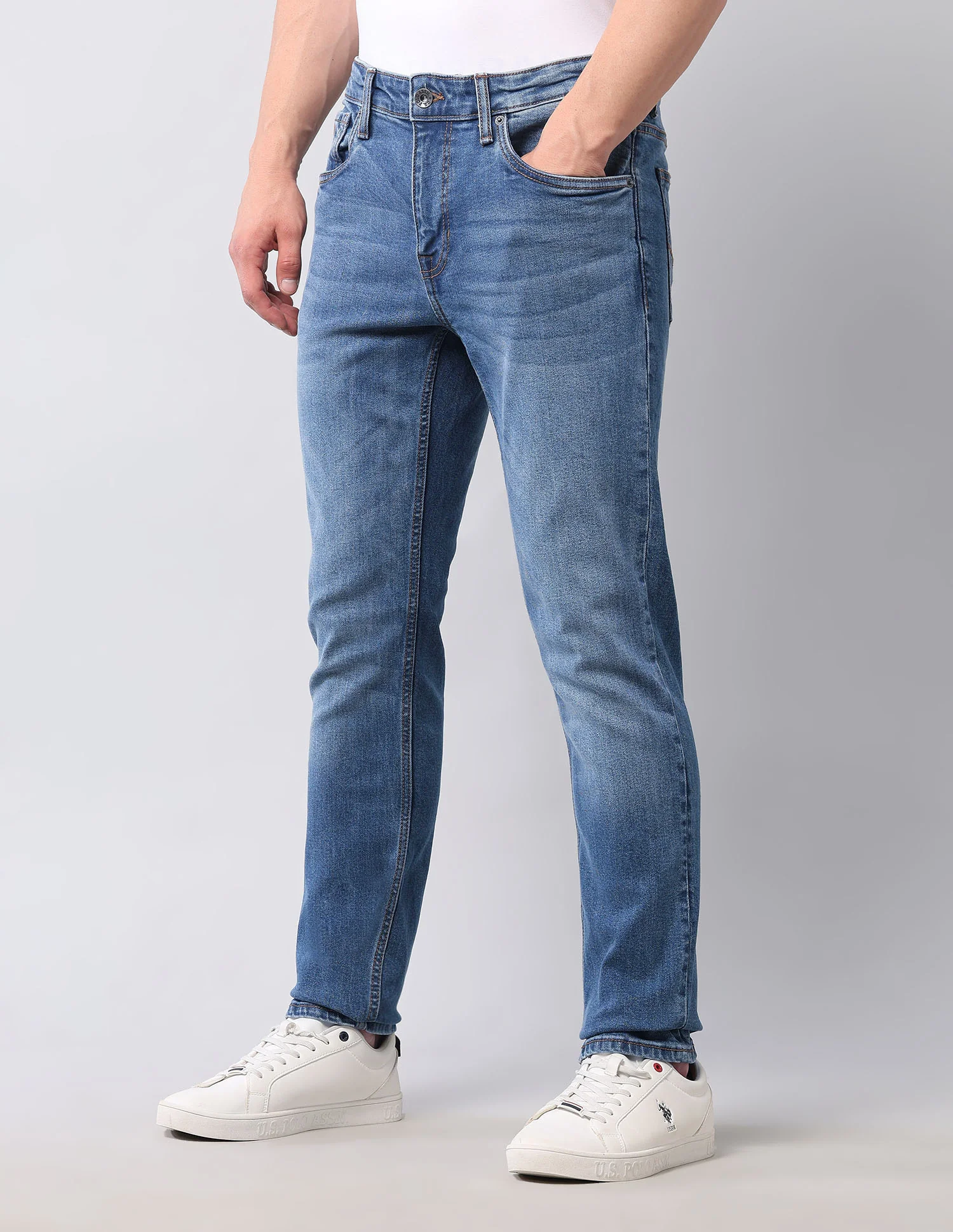 Brandon Slim Tapered Fit Blue Jeans - Image 4