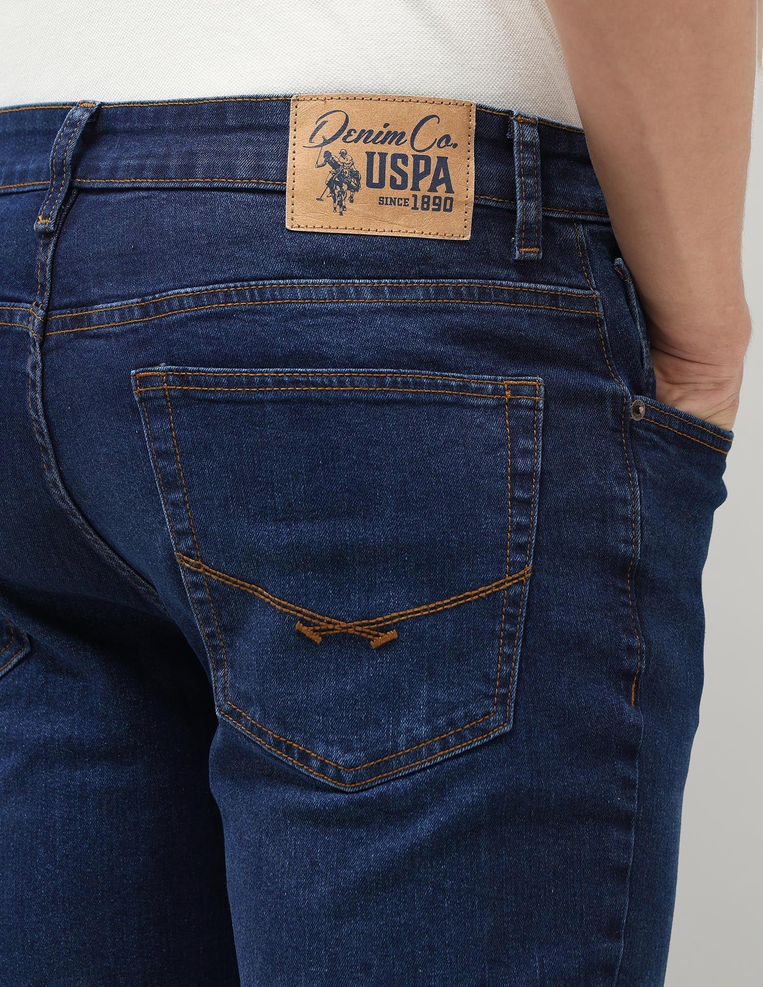 Brandon Slim Tapered Fit Blue Jeans - Image 8