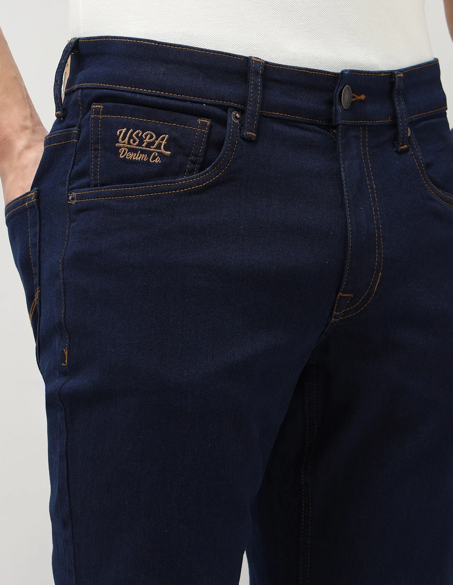 Brandon Slim Tapered Fit Blue Jeans - Image 7