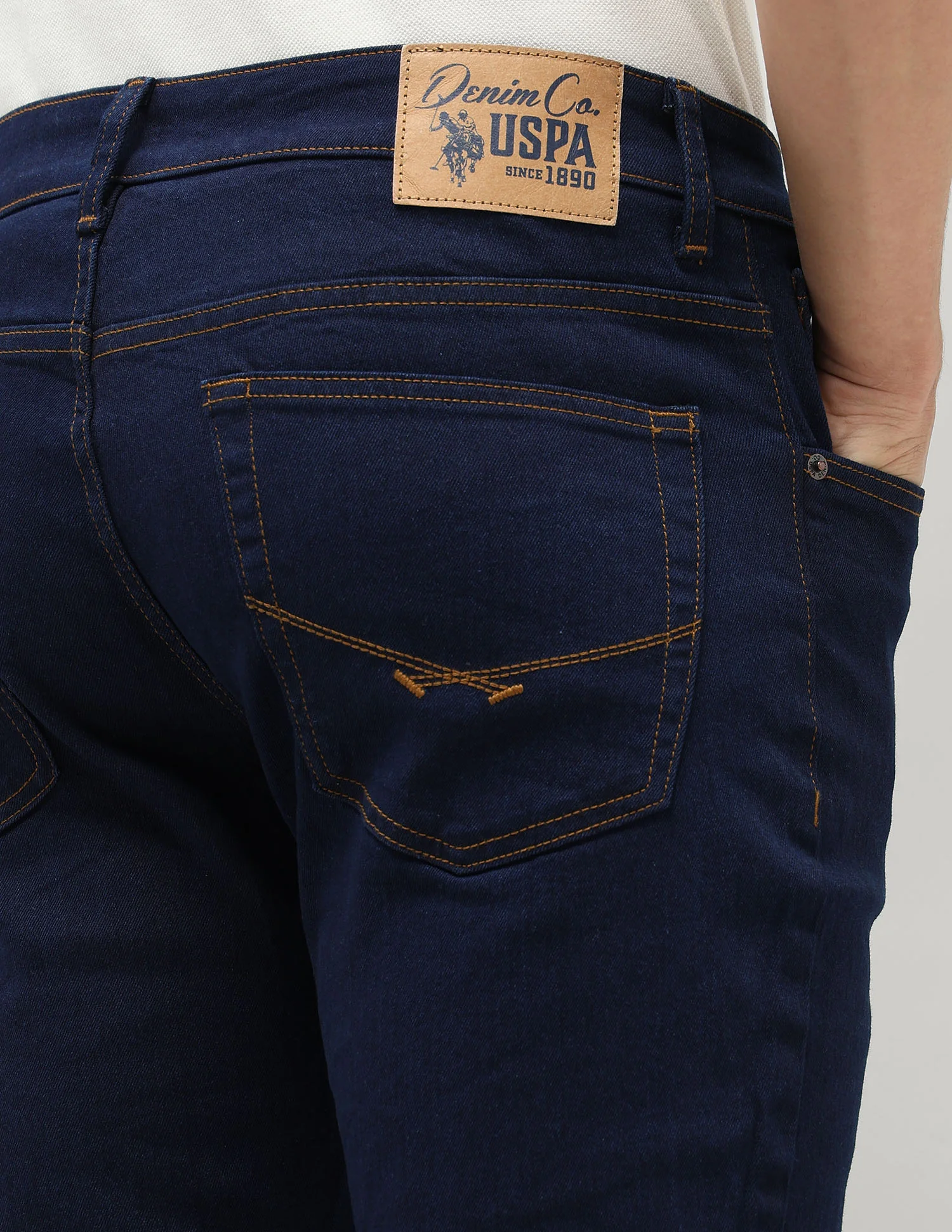 Brandon Slim Tapered Fit Blue Jeans - Image 8