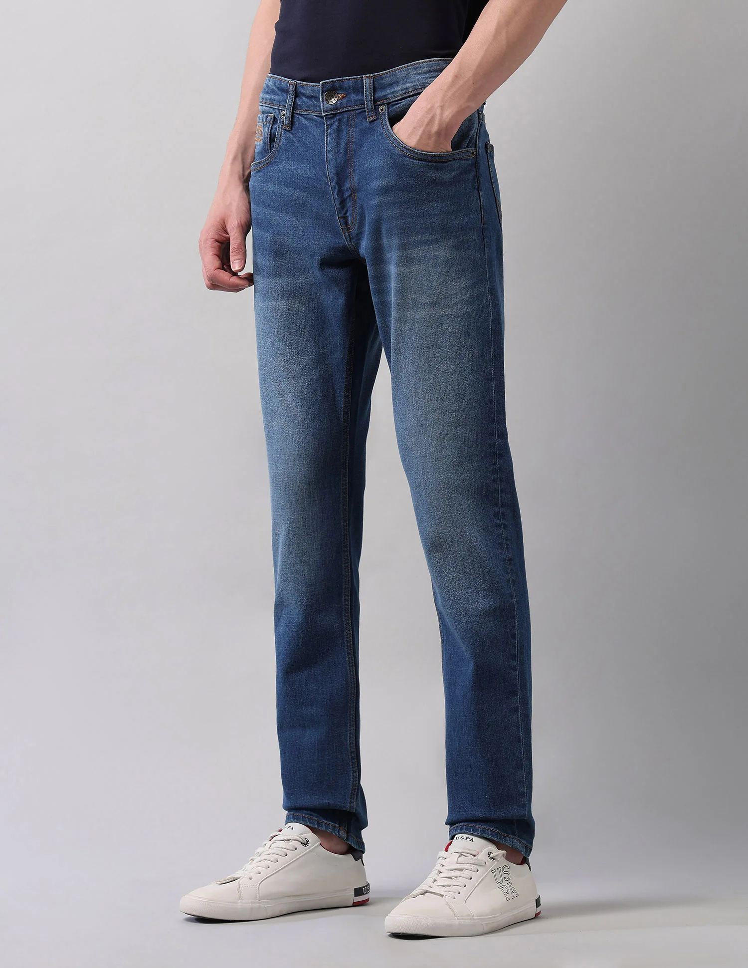Brandon Slim Tapered Fit Blue Jeans - Image 4