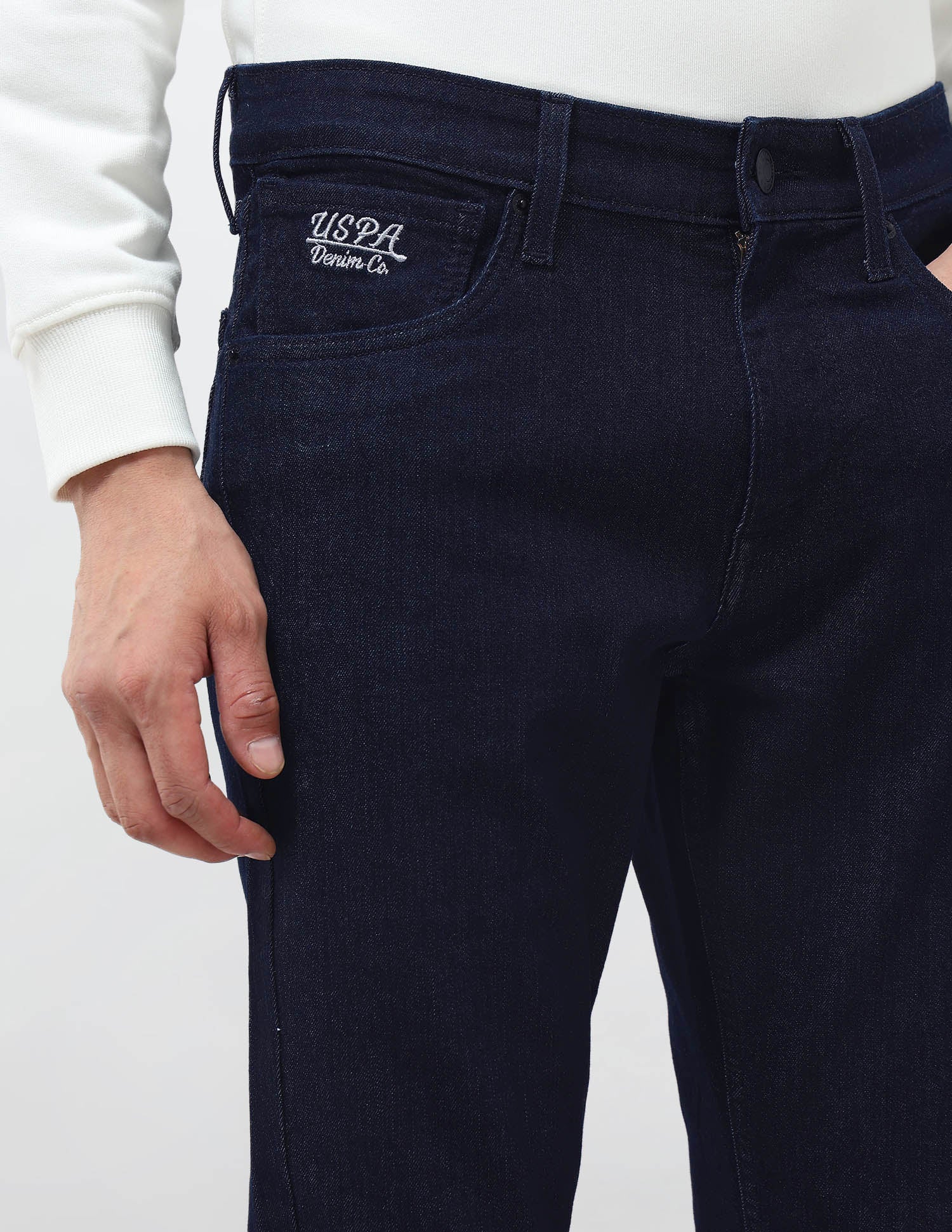 Brandon Slim Tapered Fit Blue Jeans - Image 7
