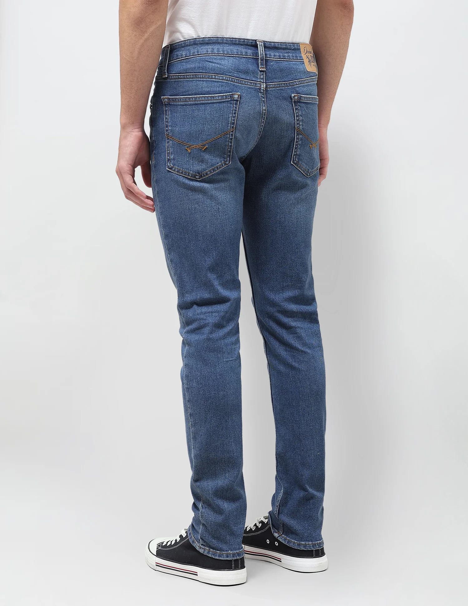 Brandon Slim Tapered Fit Blue Jeans - Image 5
