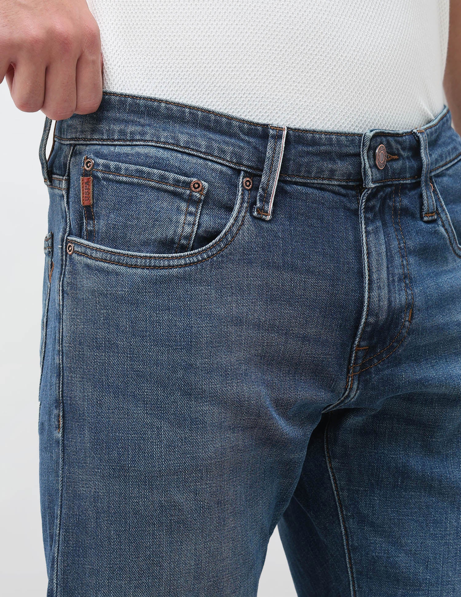Brandon Slim Tapered Fit Blue Jeans - Image 7