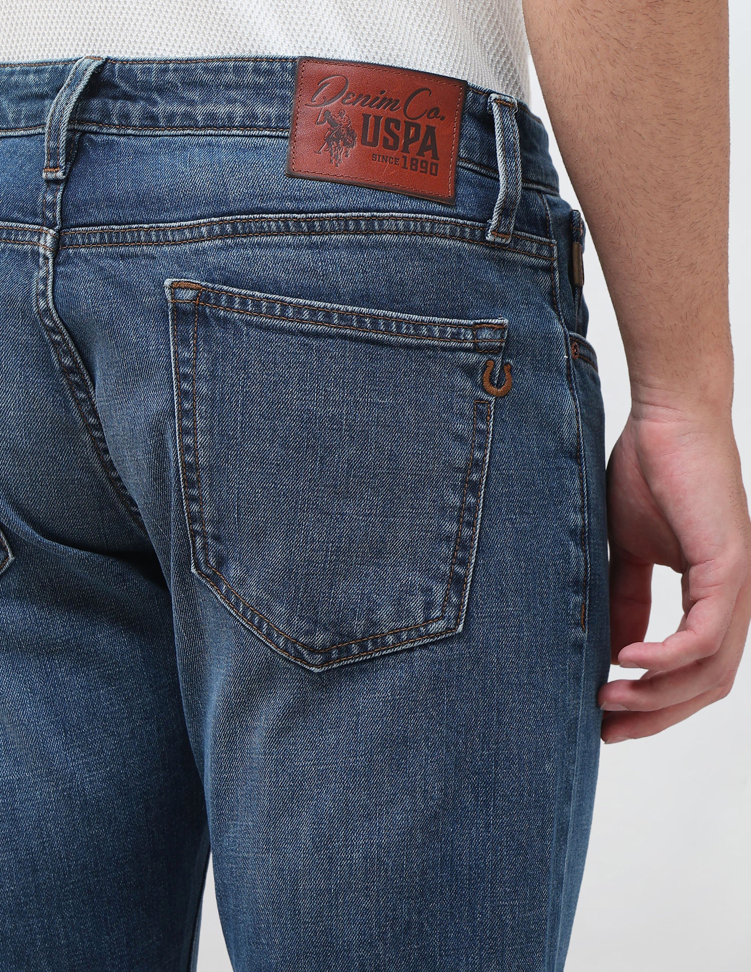 Brandon Slim Tapered Fit Blue Jeans - Image 8