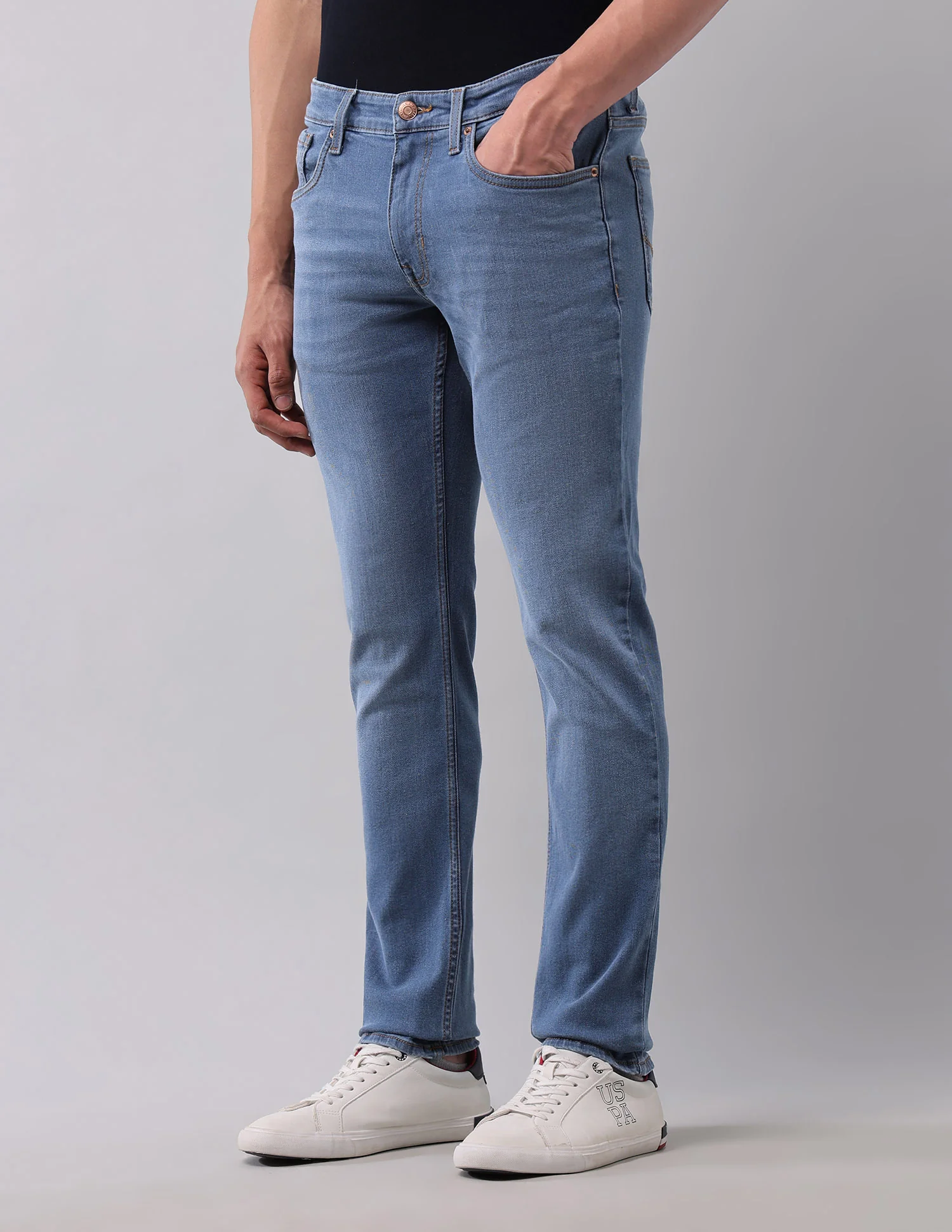 Brandon Slim Tapered Fit Blue Jeans - Image 4
