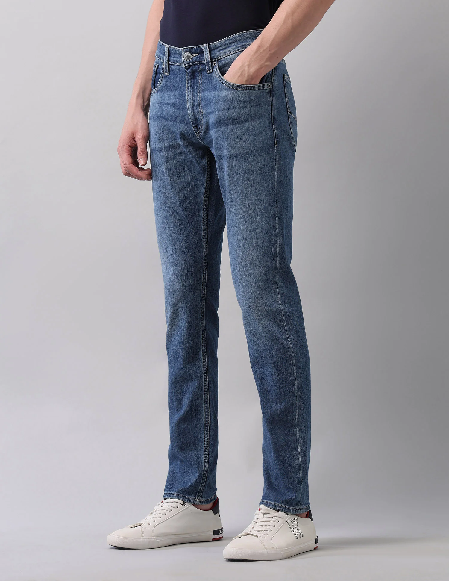 Brandon Slim Tapered Fit Blue Jeans - Image 4