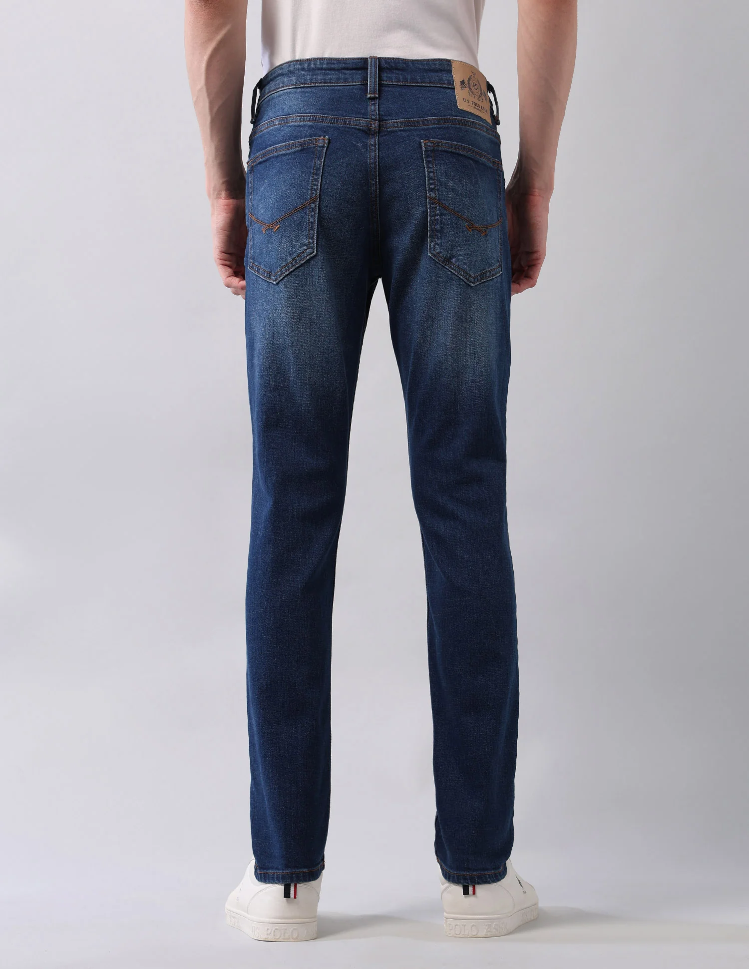 Brandon Slim Tapered Fit Blue Jeans - Image 5