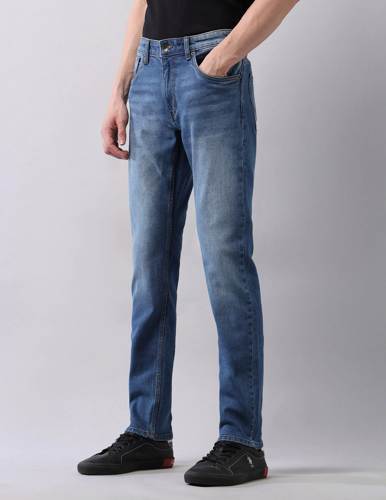 Brandon Slim Tapered Fit Blue Jeans - Image 4