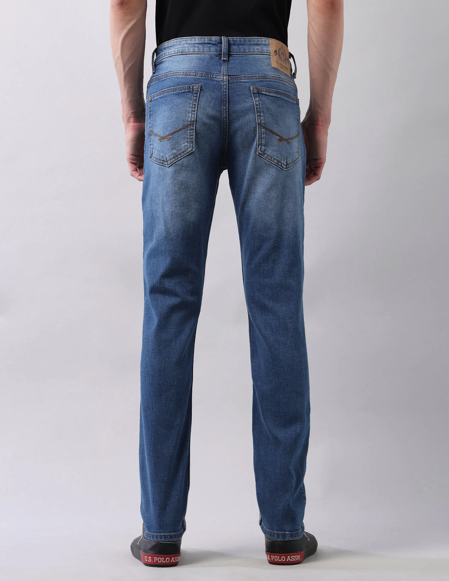 Brandon Slim Tapered Fit Blue Jeans - Image 5