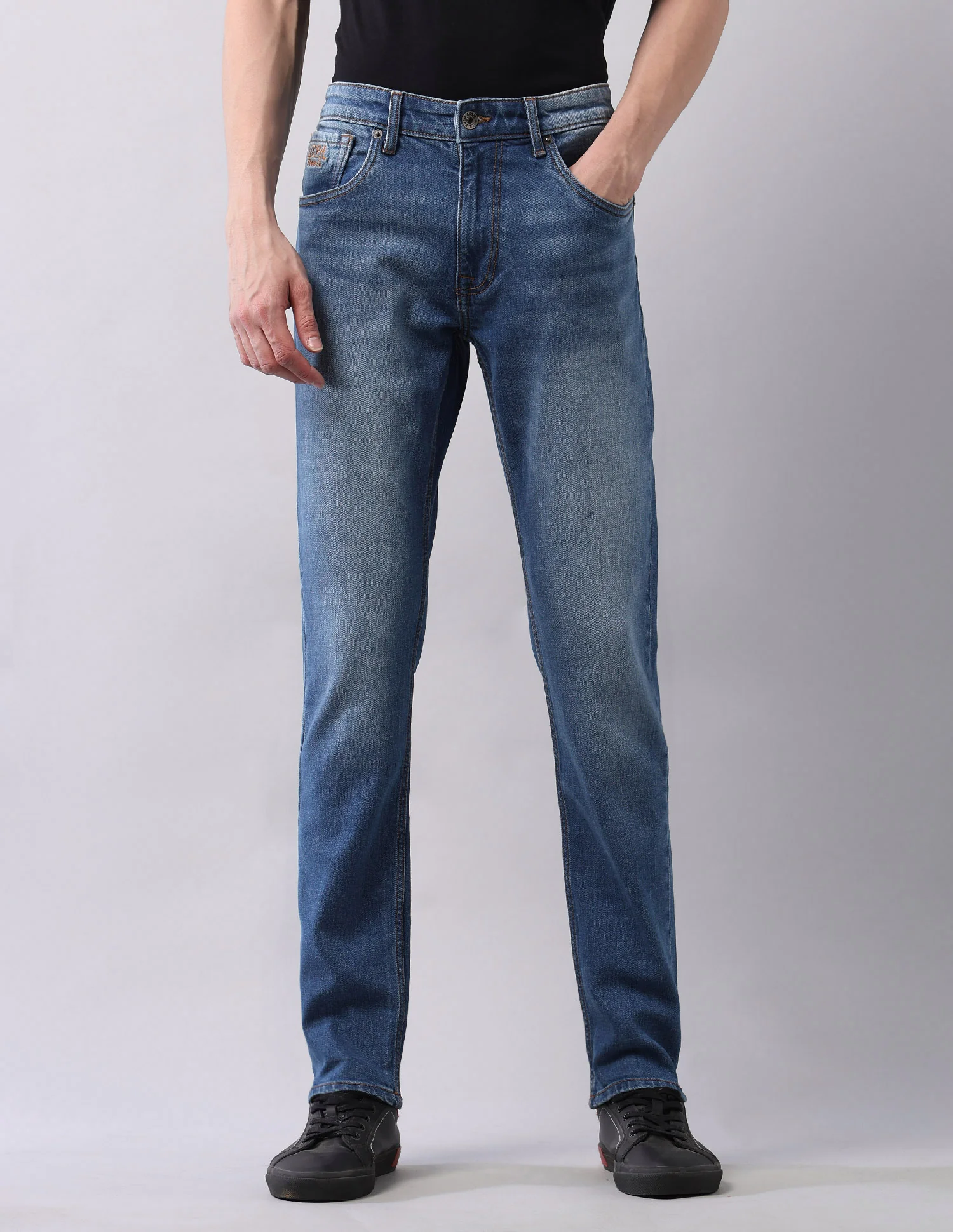 Brandon Slim Tapered Fit Blue Jeans - Image 6