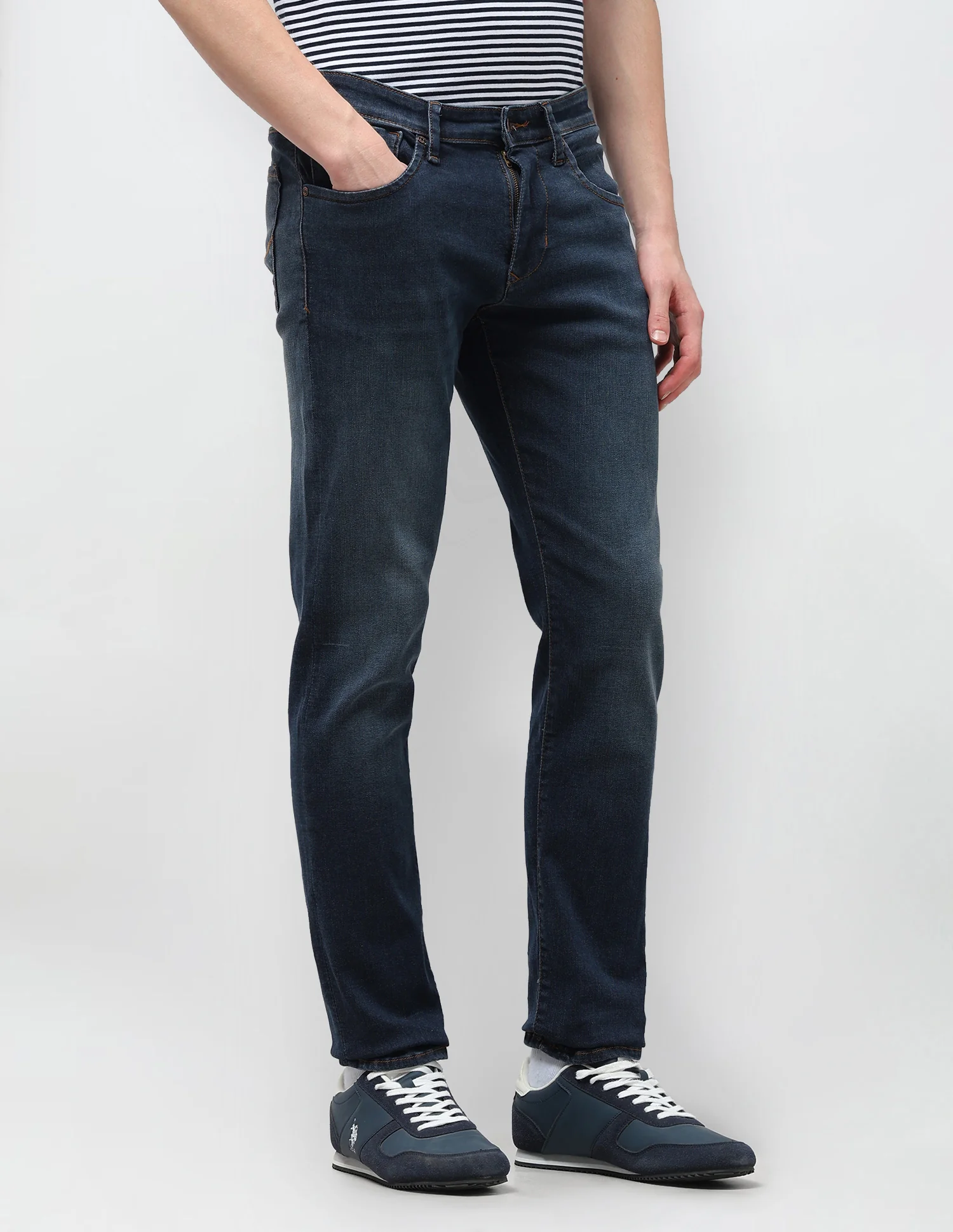 Brandon Slim Tapered Fit Blue Jeans - Image 4