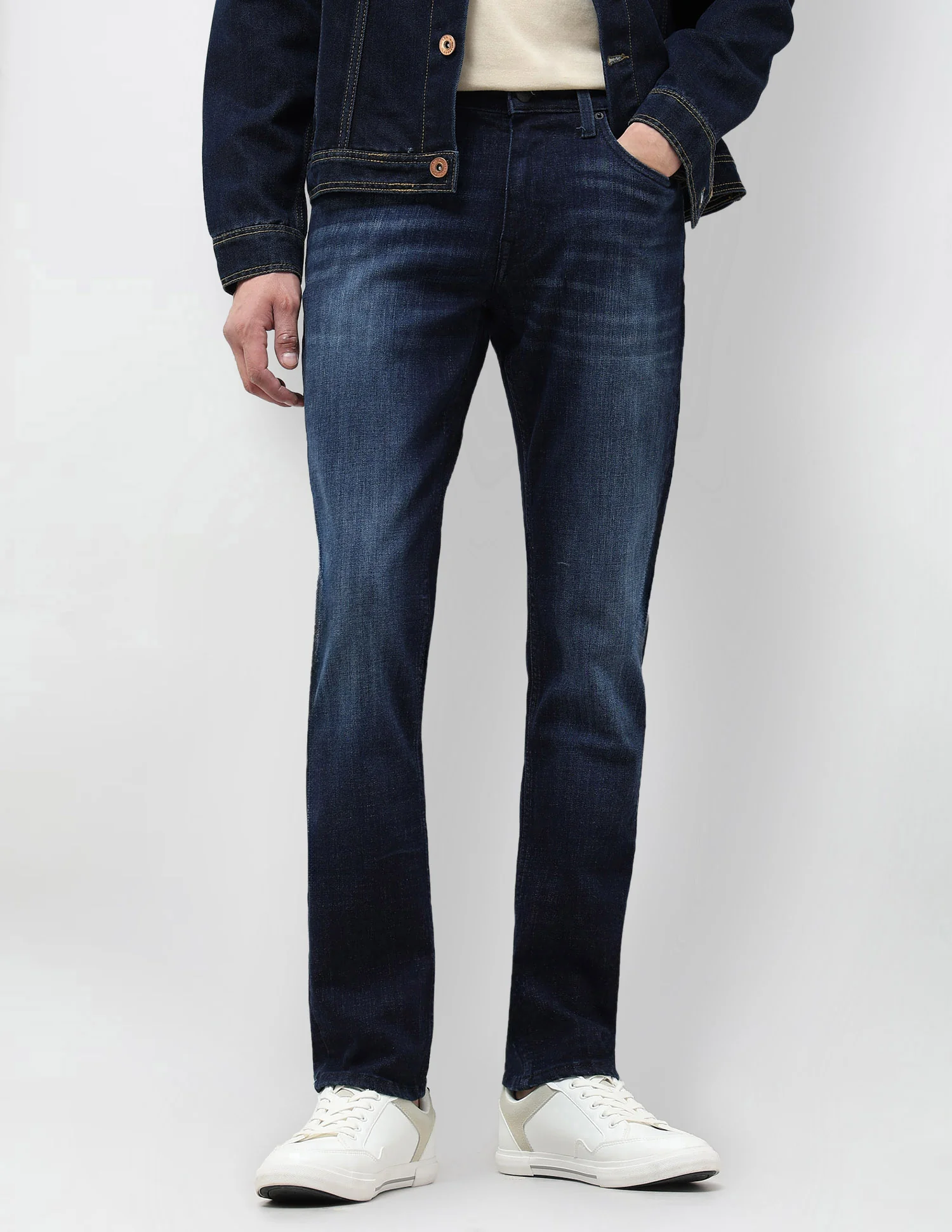 Brandon Slim Tapered Fit Blue Jeans