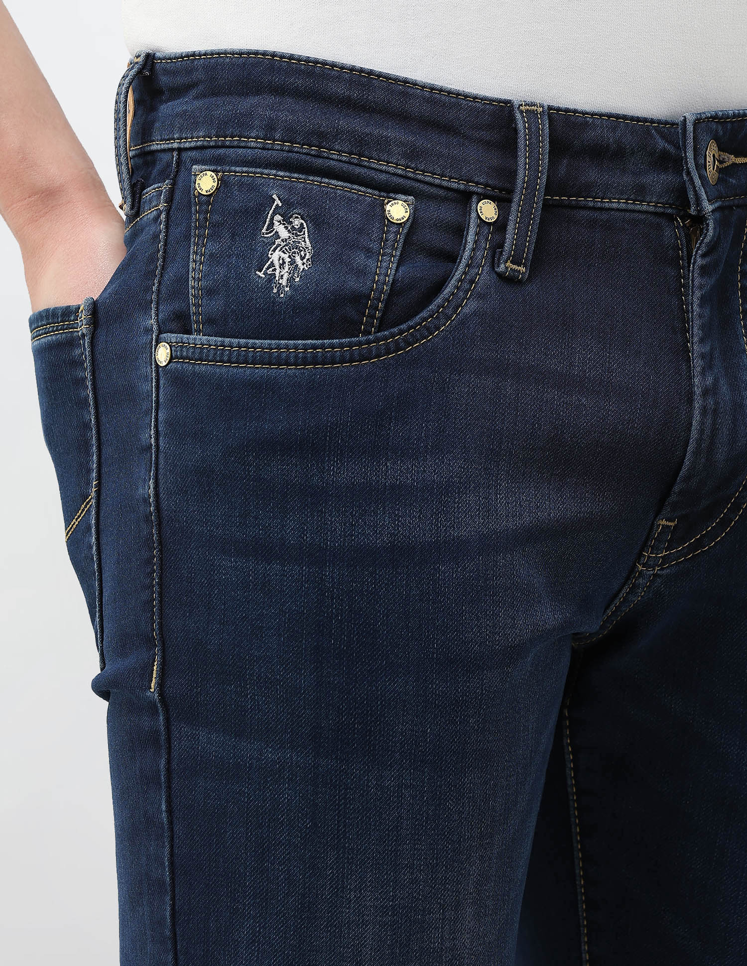 Brandon Slim Tapered Fit Blue Jeans - Image 7