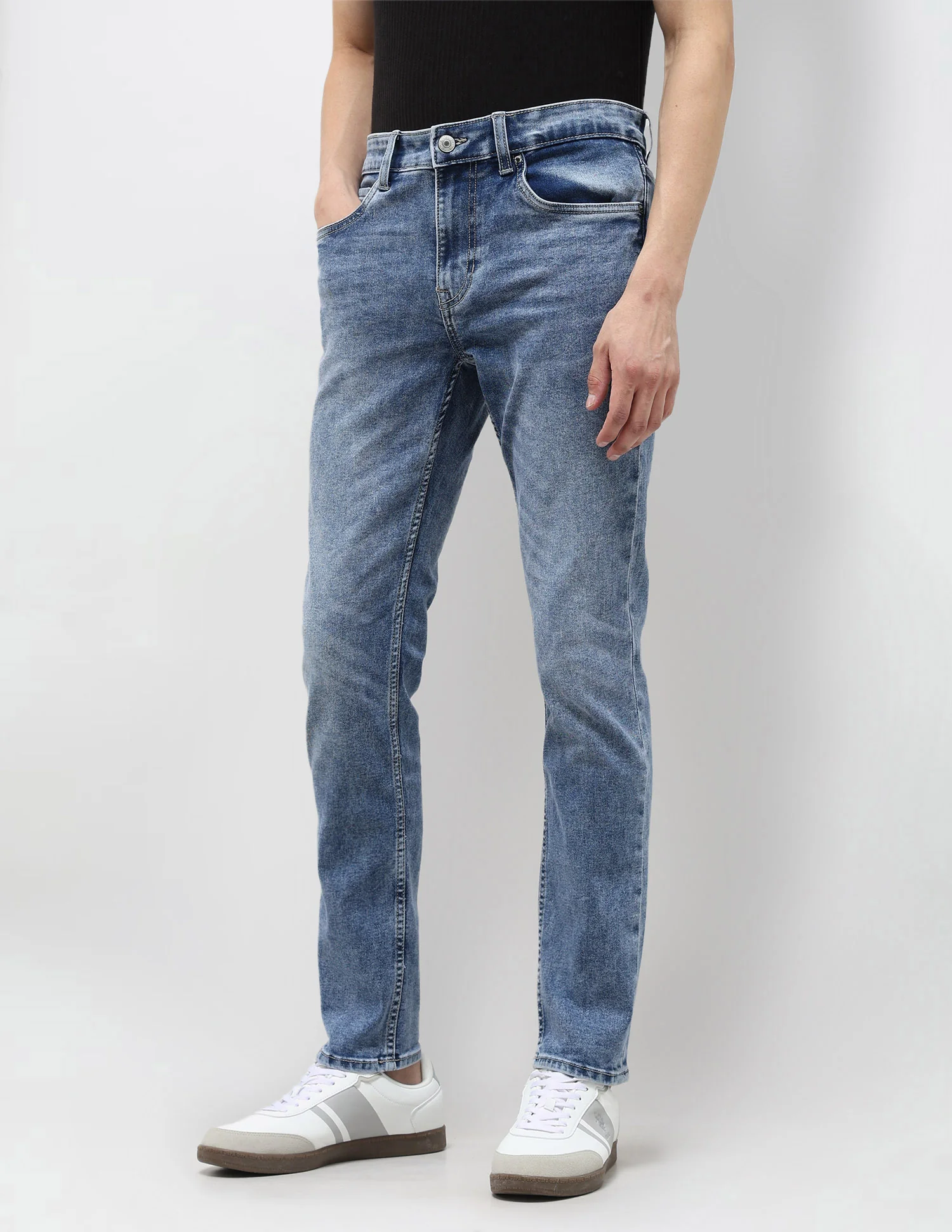 Brandon Slim Tapered Fit Blue Jeans - Image 4