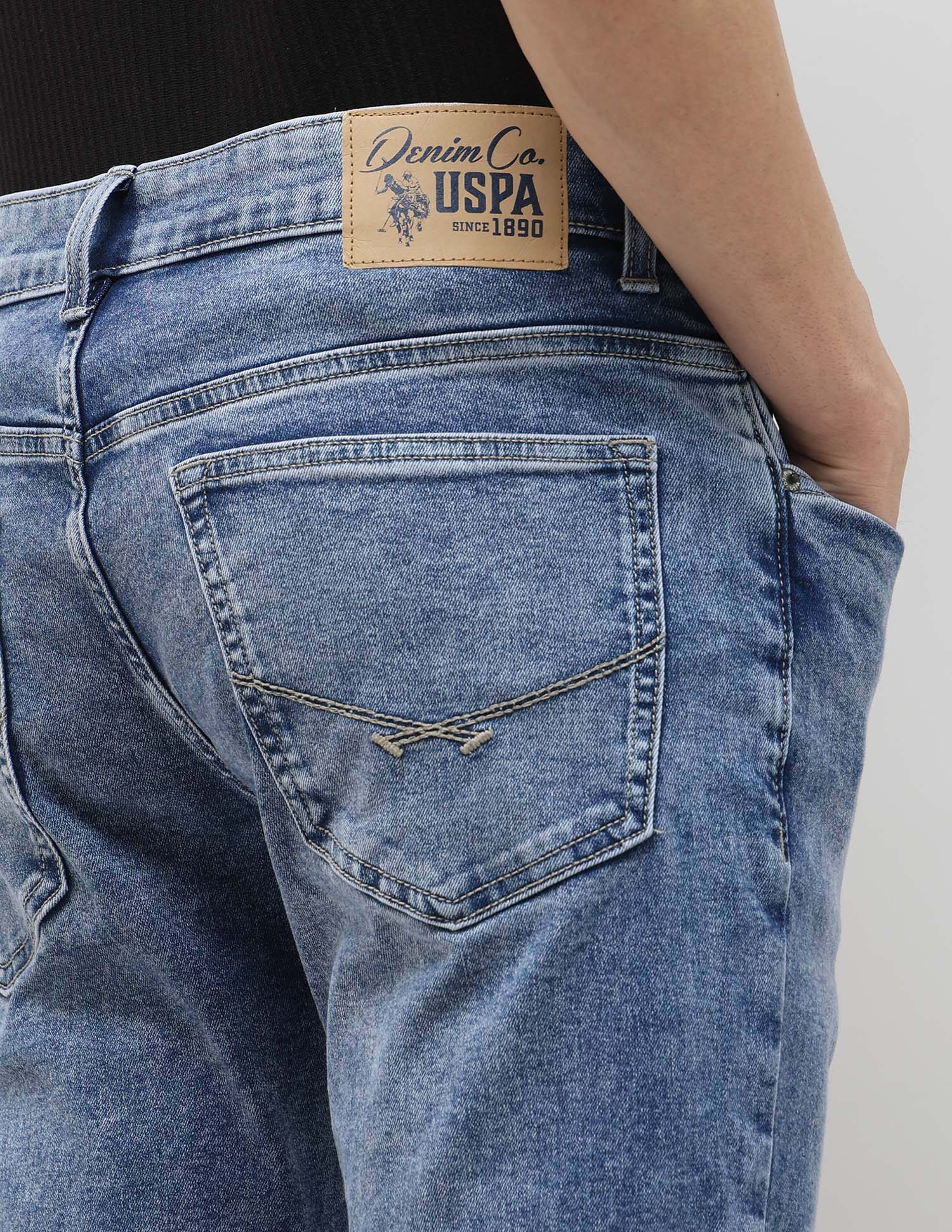 Brandon Slim Tapered Fit Blue Jeans - Image 8