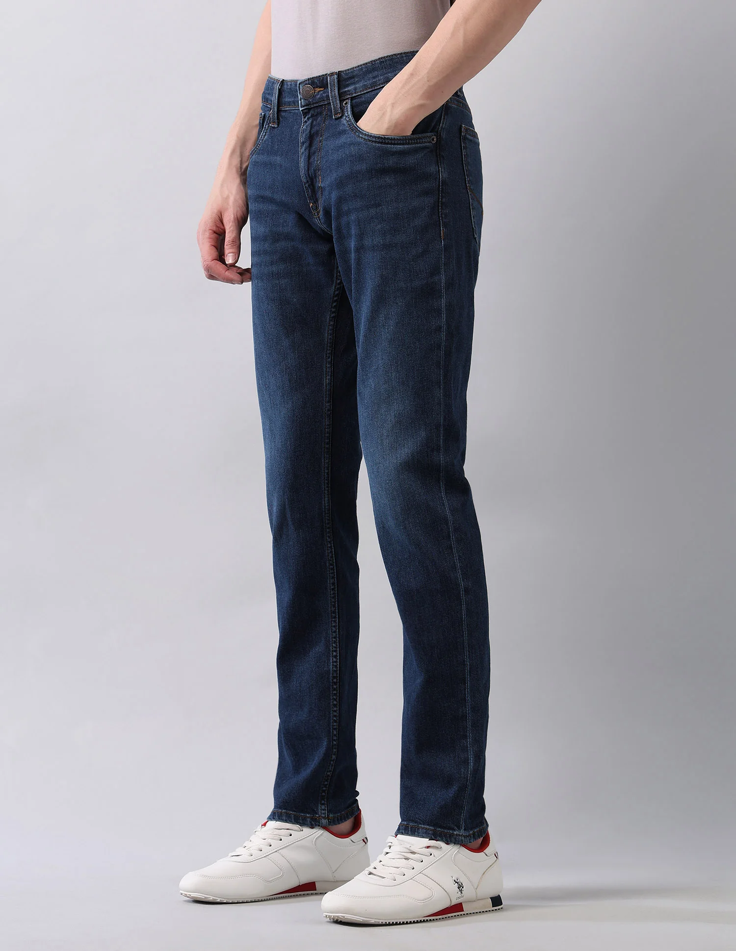 Brandon Slim Tapered Fit Blue Jeans - Image 4