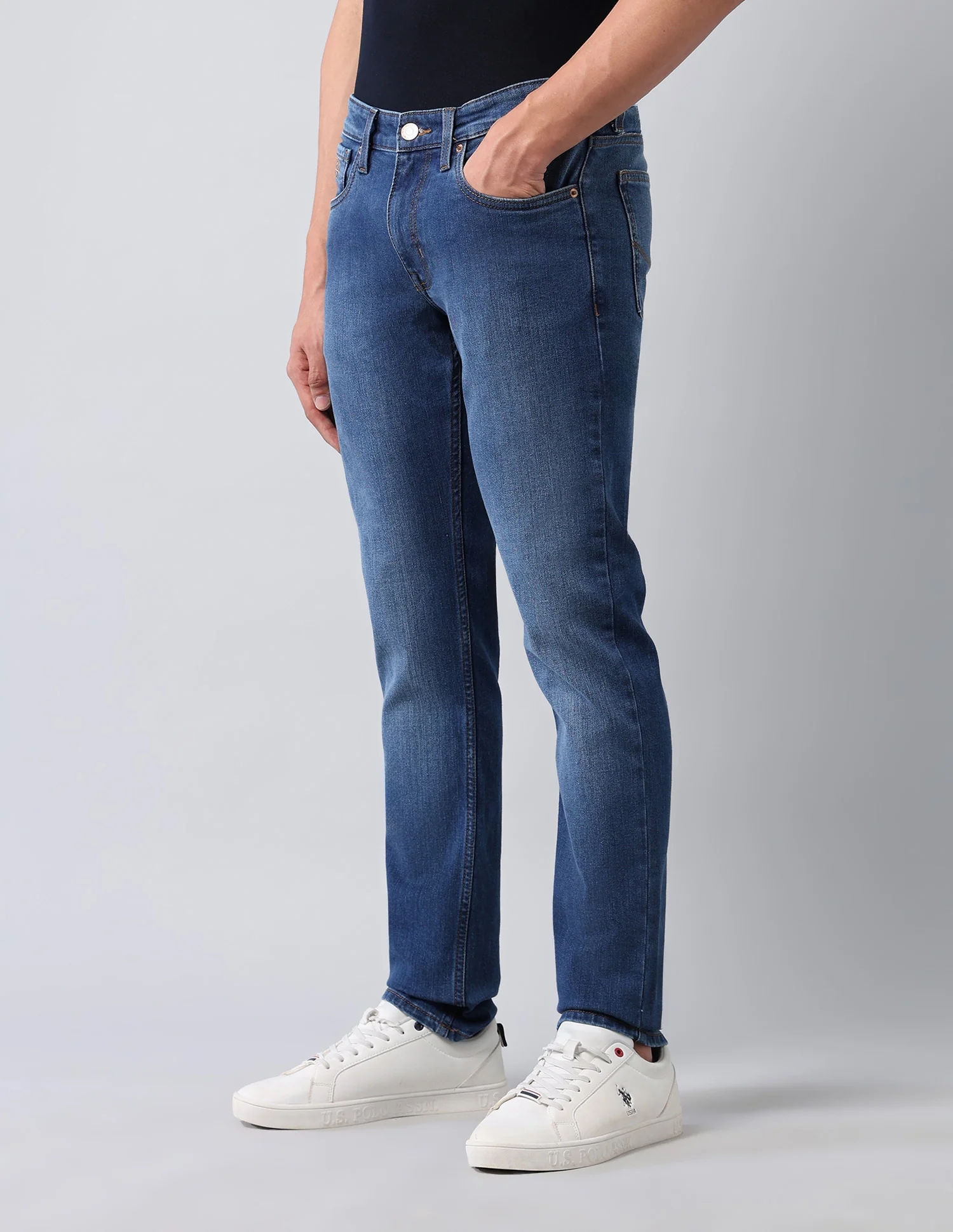Brandon Slim Tapered Fit Blue Jeans - Image 4
