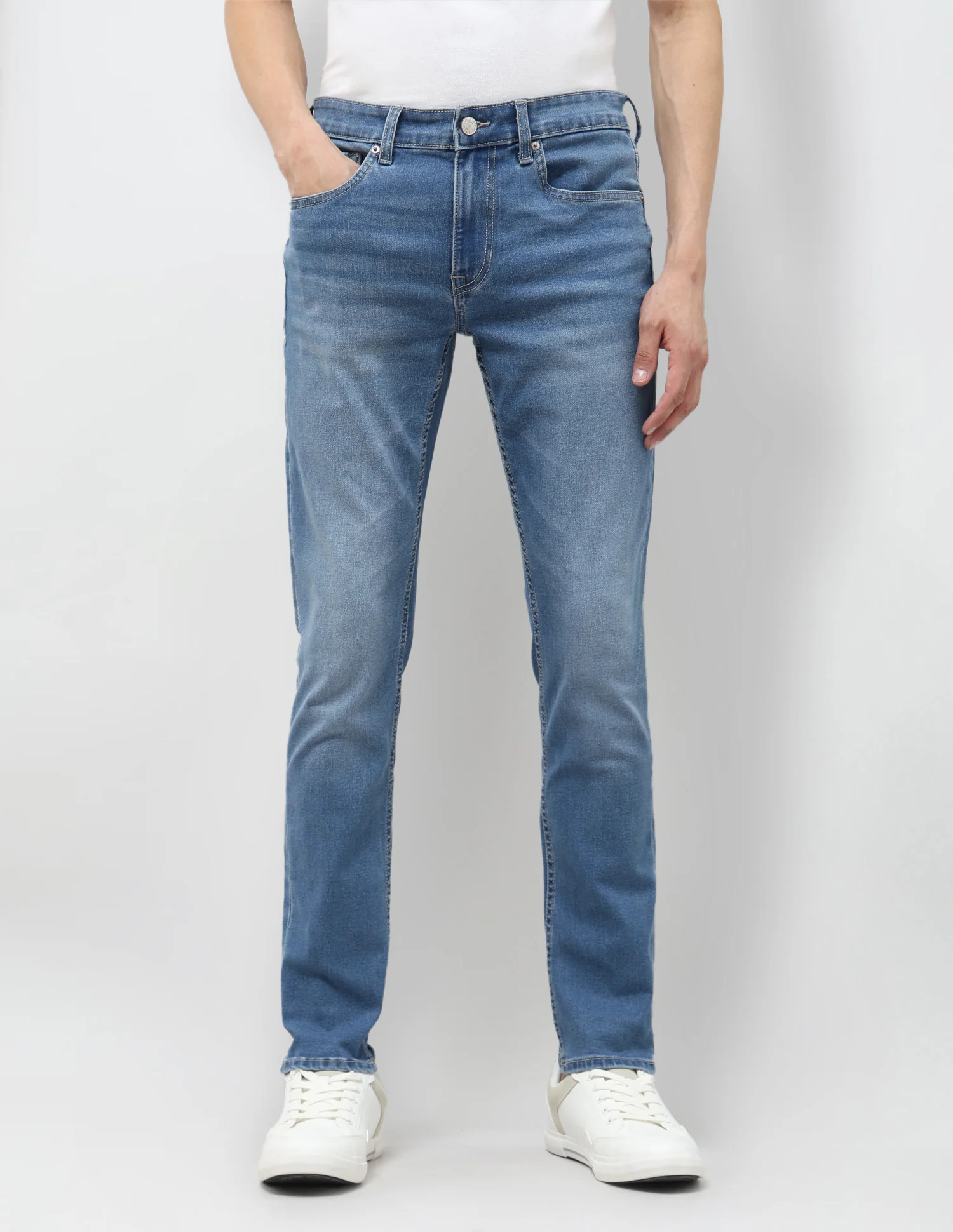 Brandon Slim Tapered Fit Blue Jeans - Image 6