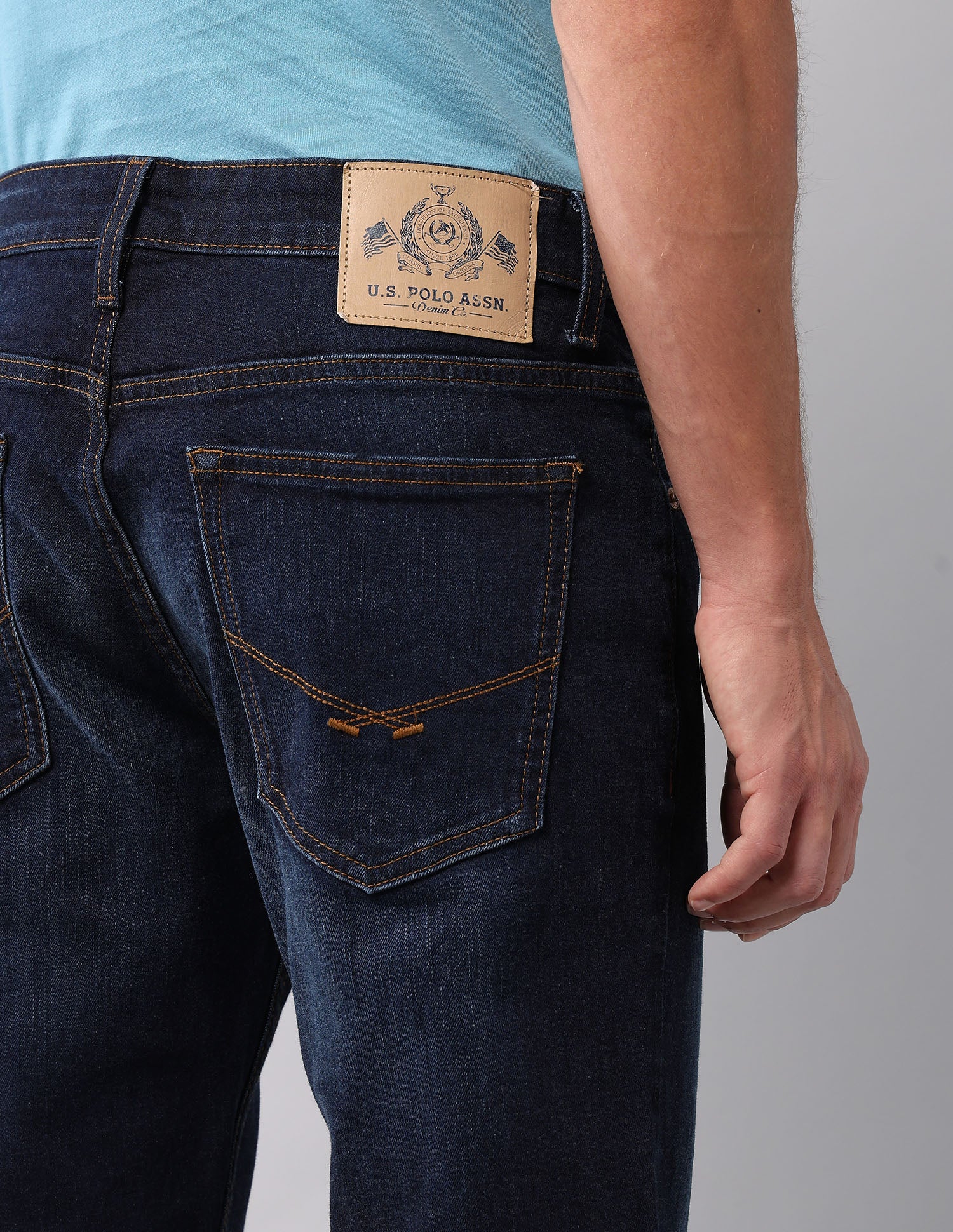 Brandon Slim Tapered Fit Blue Jeans - Image 8