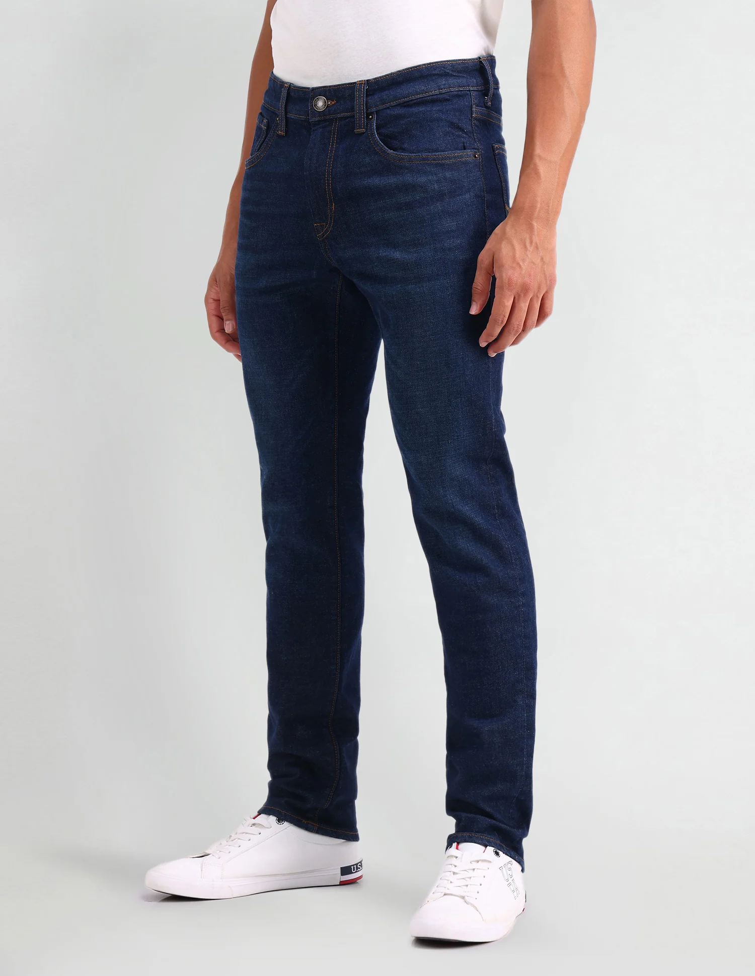 Brandon Slim Tapered Fit Blue Jeans - Image 4