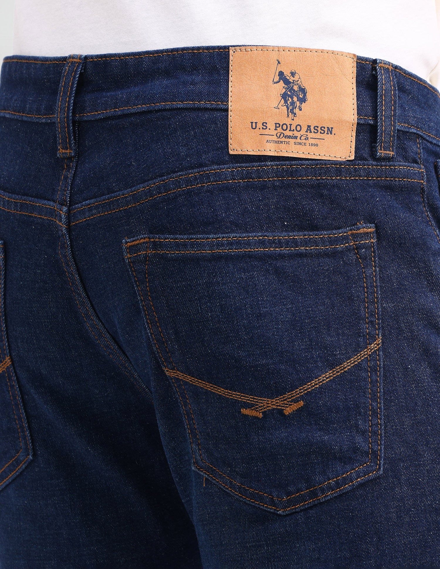 Brandon Slim Tapered Fit Blue Jeans - Image 7
