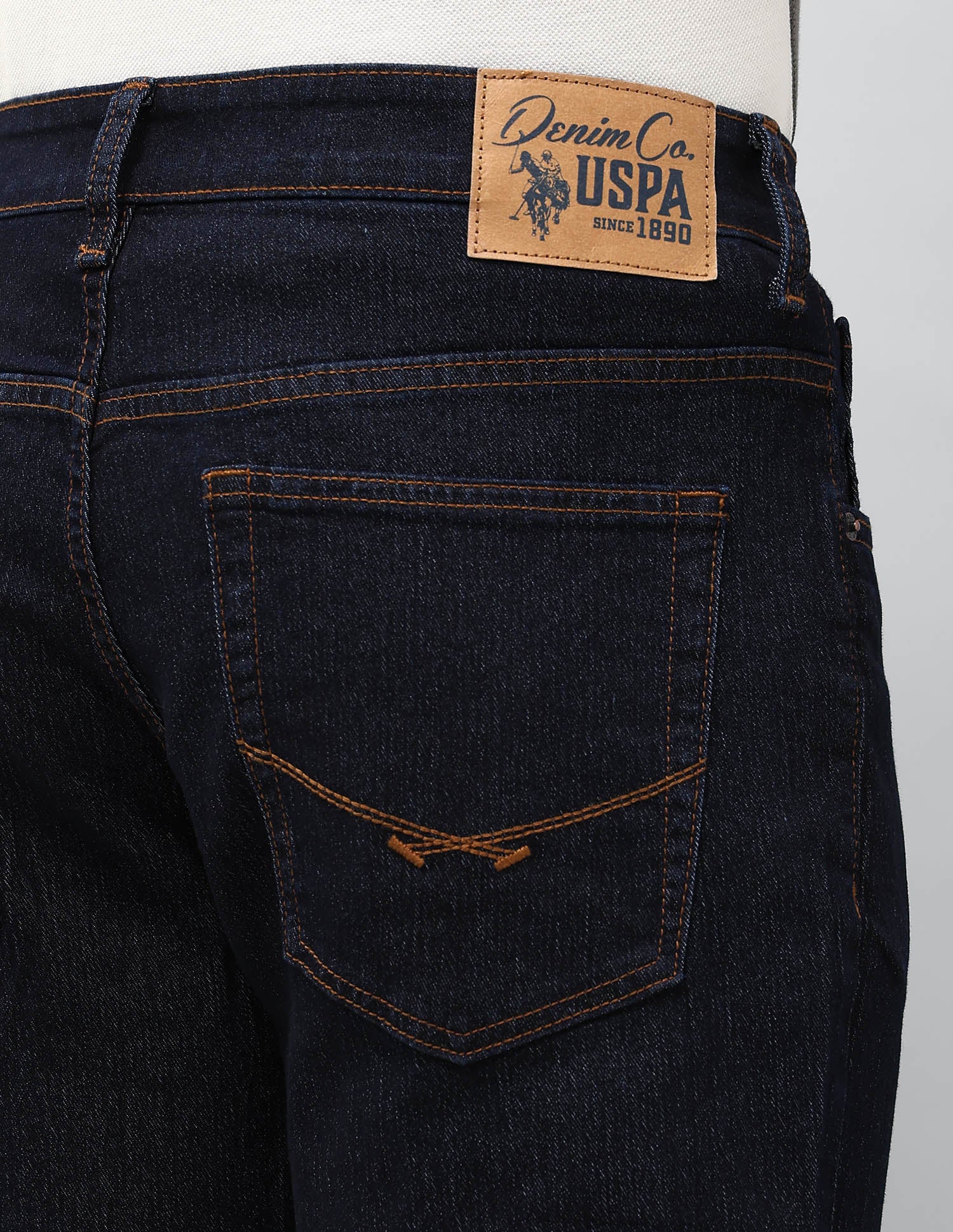 Brandon Slim Tapered Fit Blue Jeans - Image 8