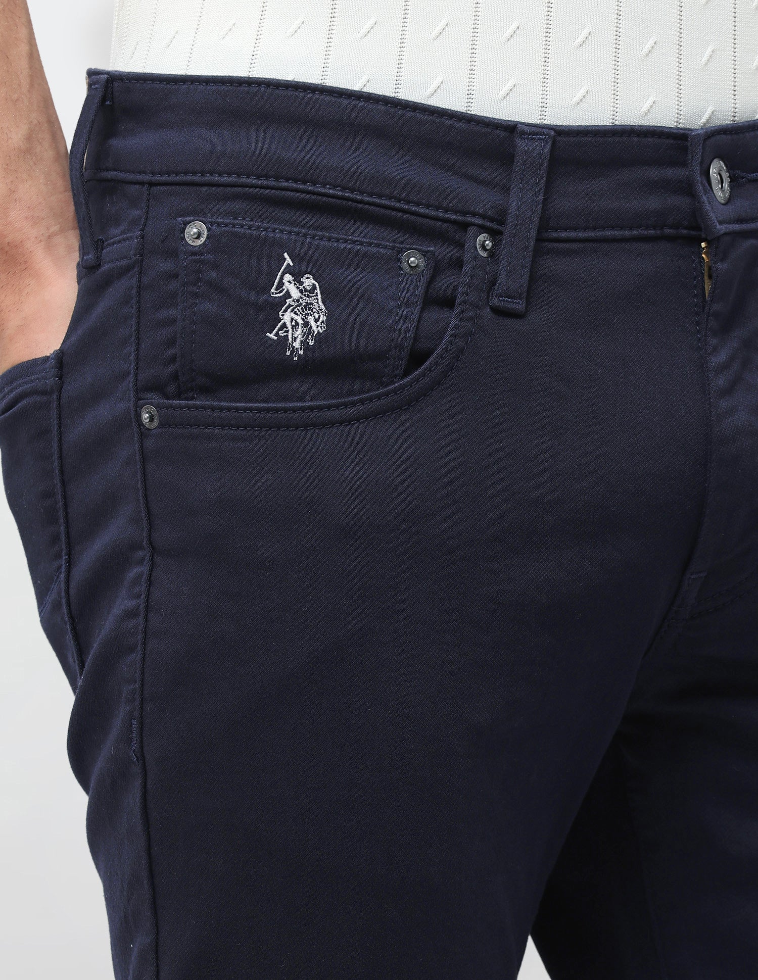 Brandon Slim Tapered Fit Blue Jeans - Image 7