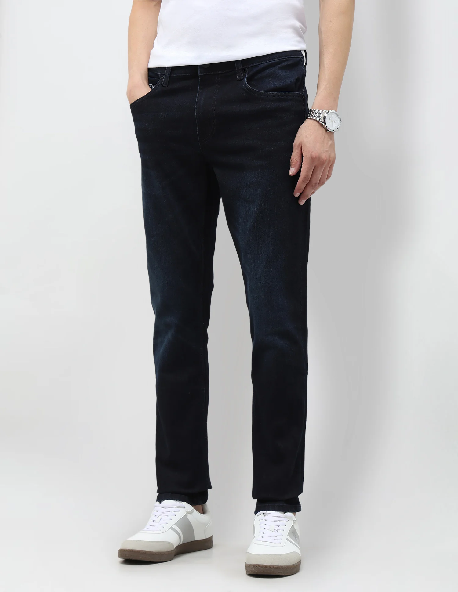 Brandon Slim Tapered Fit Blue Jeans