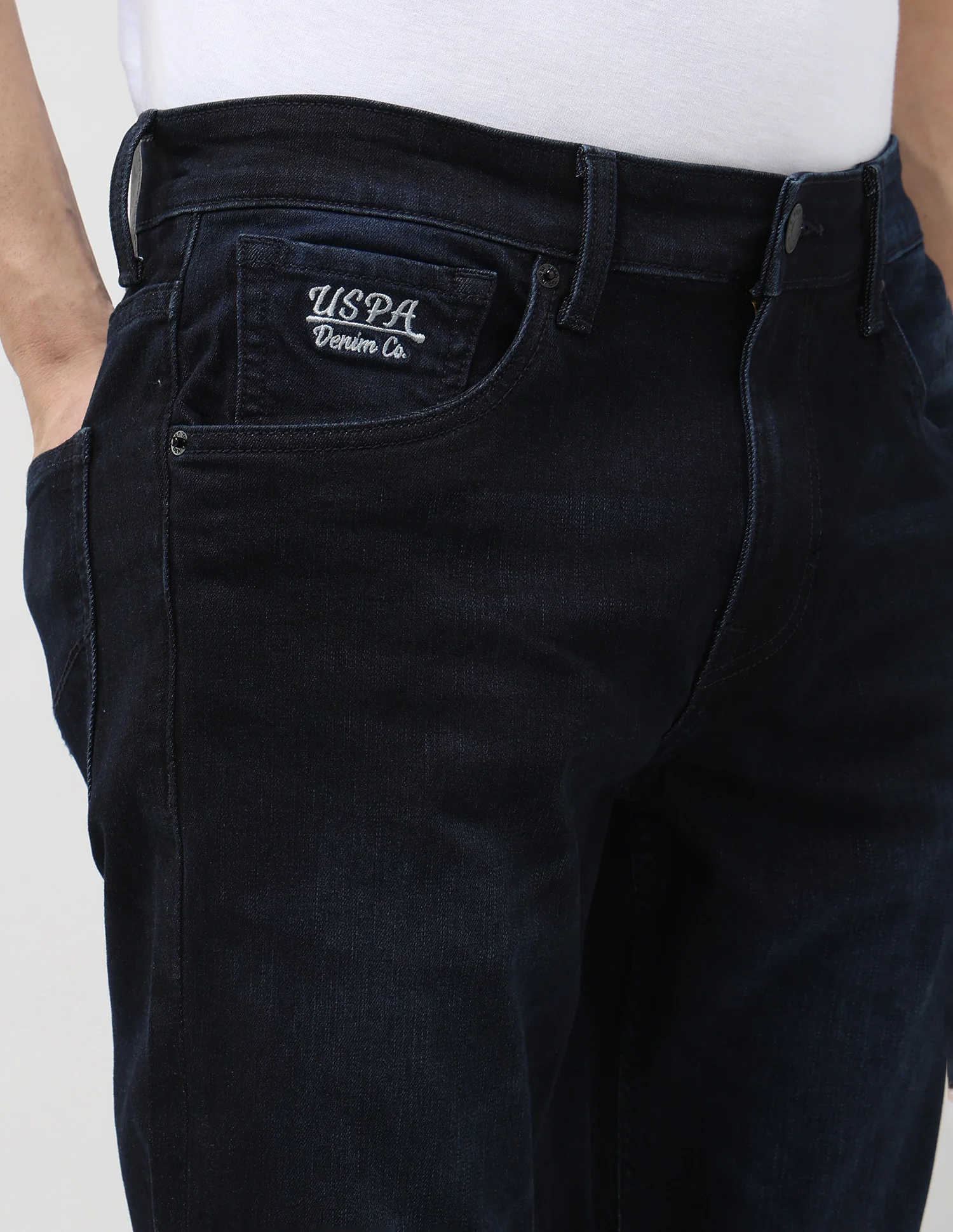 Brandon Slim Tapered Fit Blue Jeans - Image 7