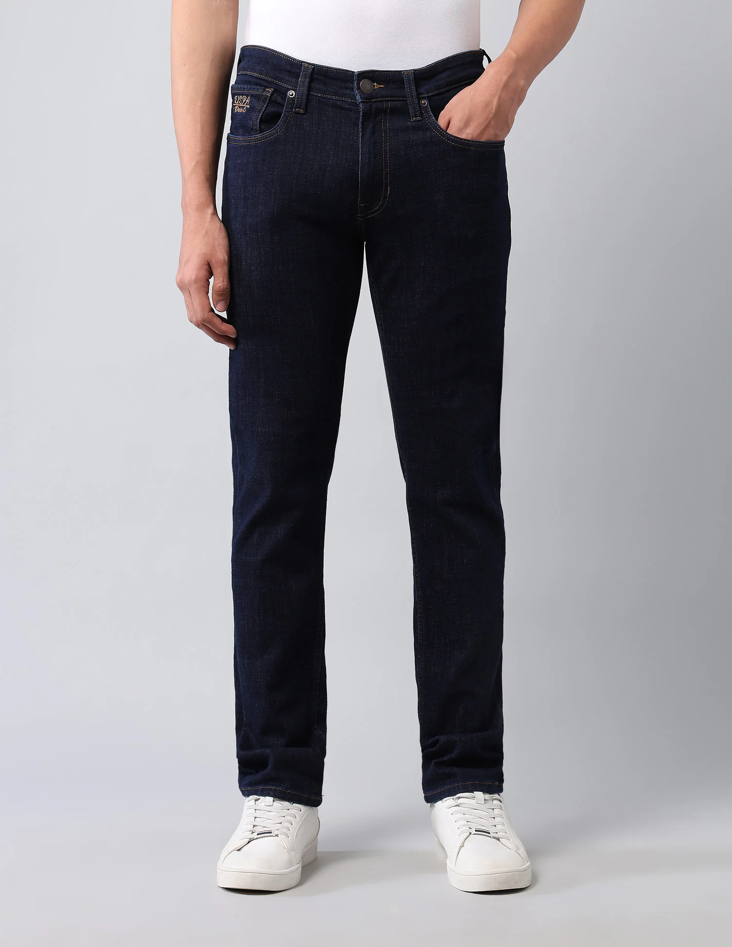Brandon Slim Tapered Fit Blue Jeans - Image 6