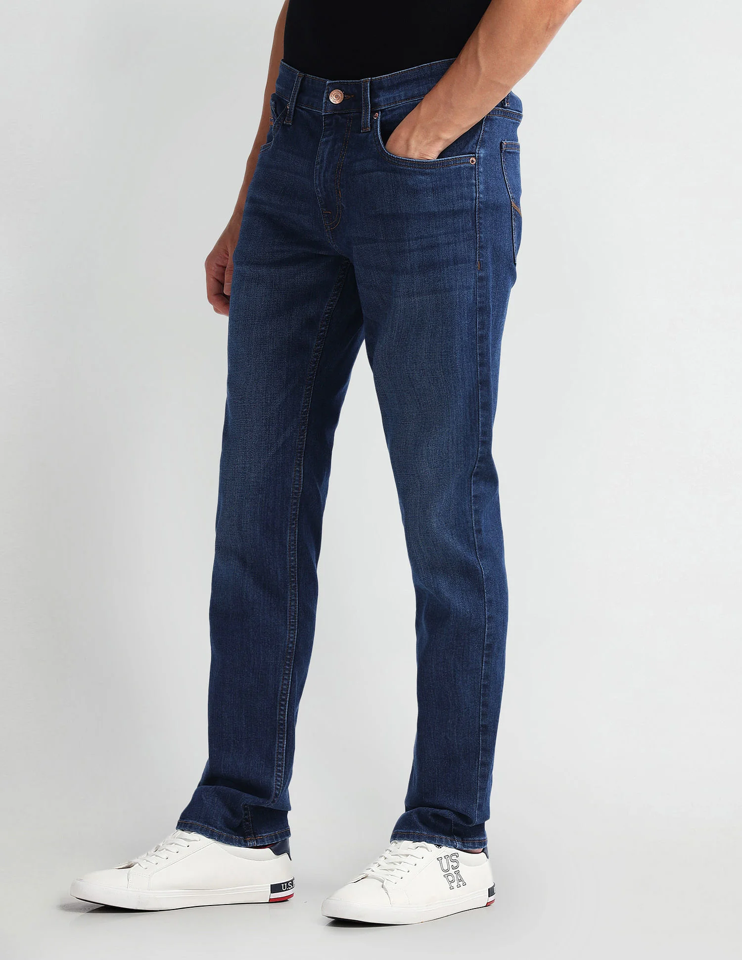 Brandon Slim Tapered Fit Blue Jeans - Image 4
