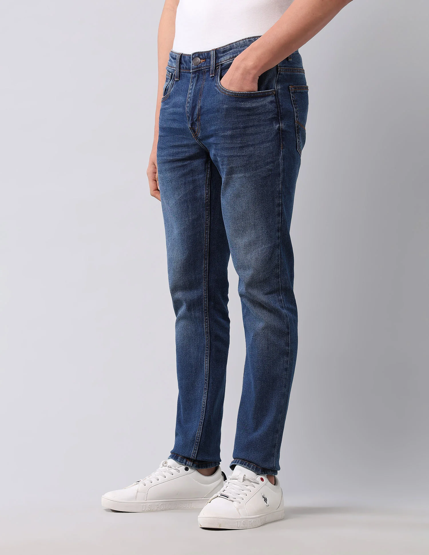 Brandon Slim Tapered Fit Blue Jeans - Image 4