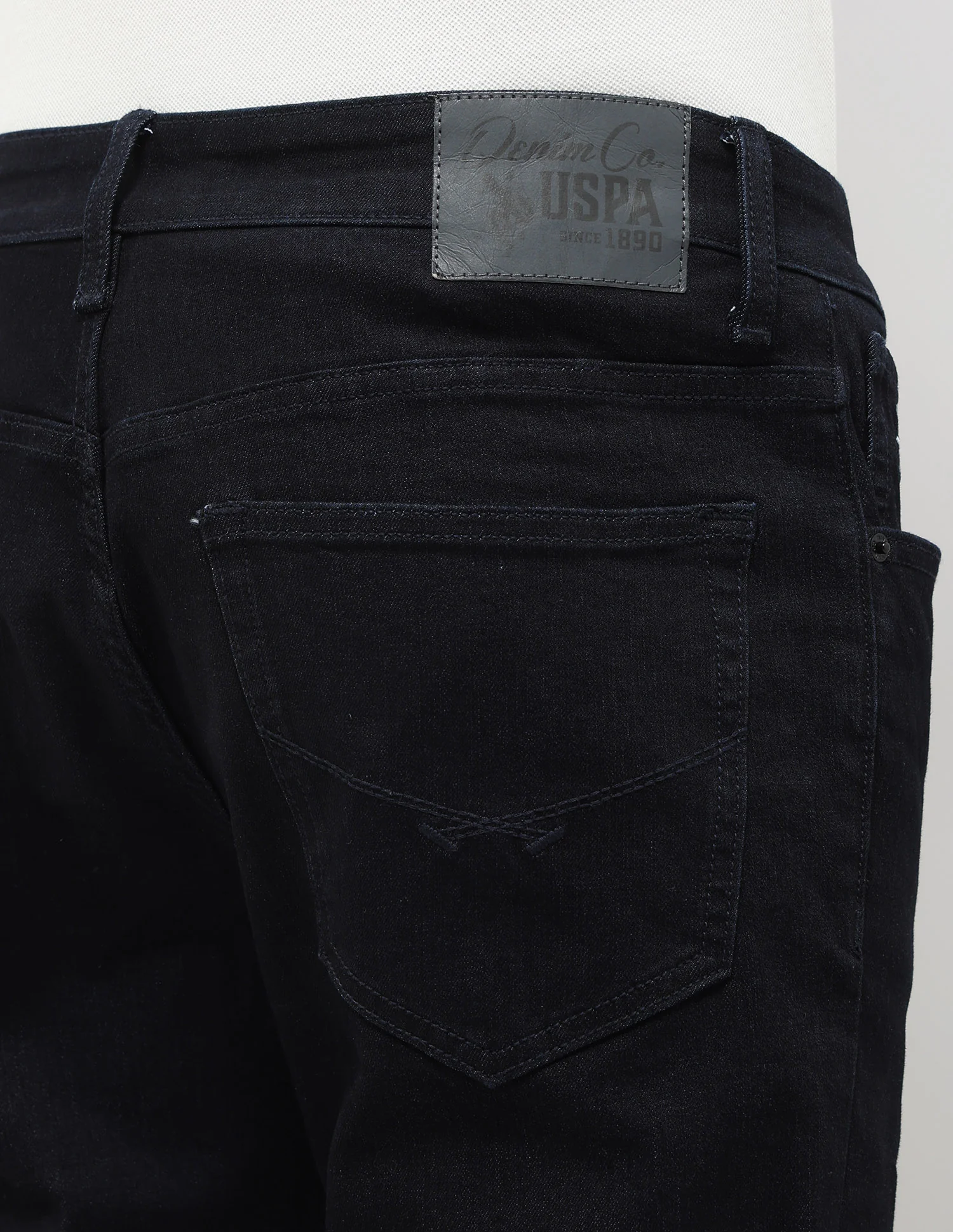 Brandon Slim Tapered Fit Blue Jeans - Image 8