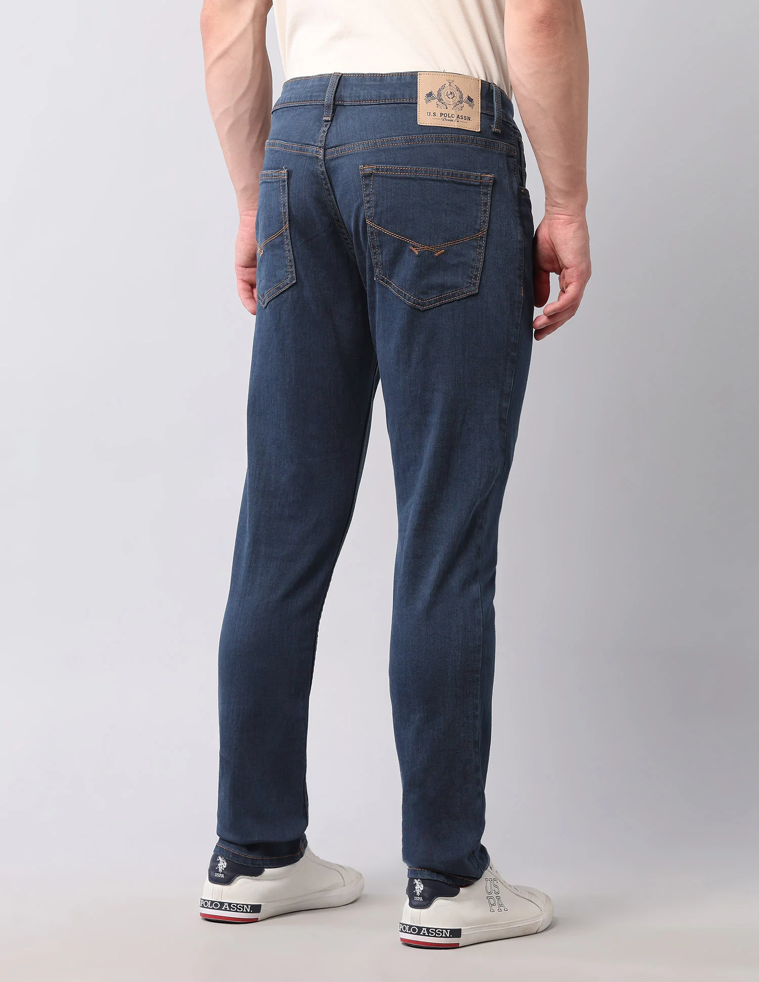 Brandon Slim Tapered Fit Blue Jeans - Image 5
