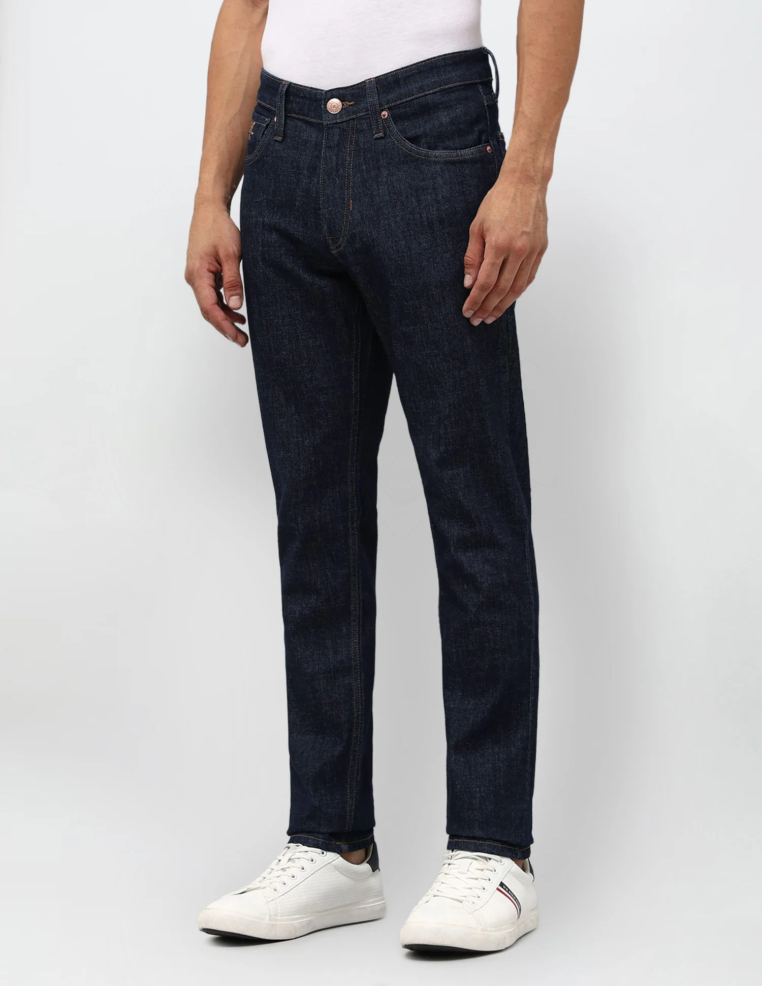 Brandon Slim Tapered Fit Blue Jeans - Image 4