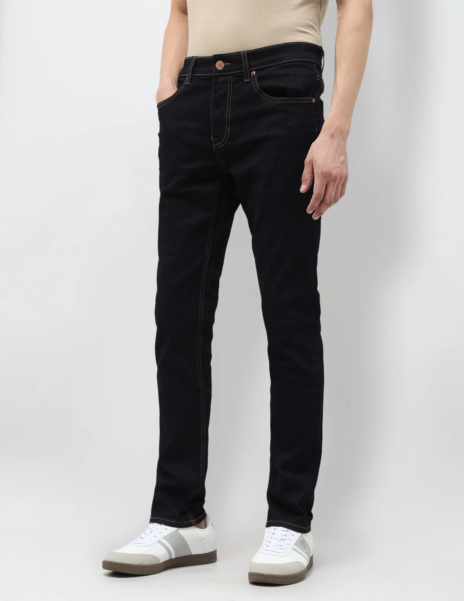 Brandon Slim Tapered Fit Blue Jeans - Image 4