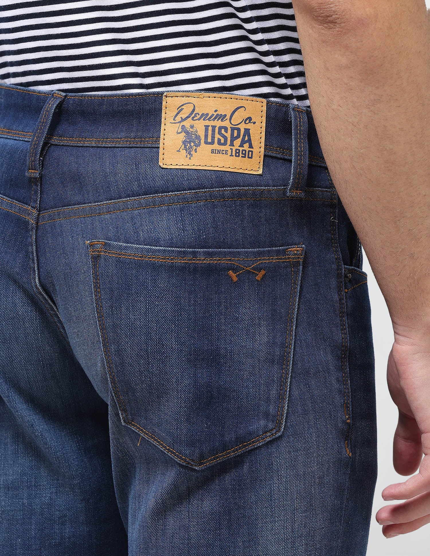 Brandon Slim Tapered Fit Blue Jeans - Image 8