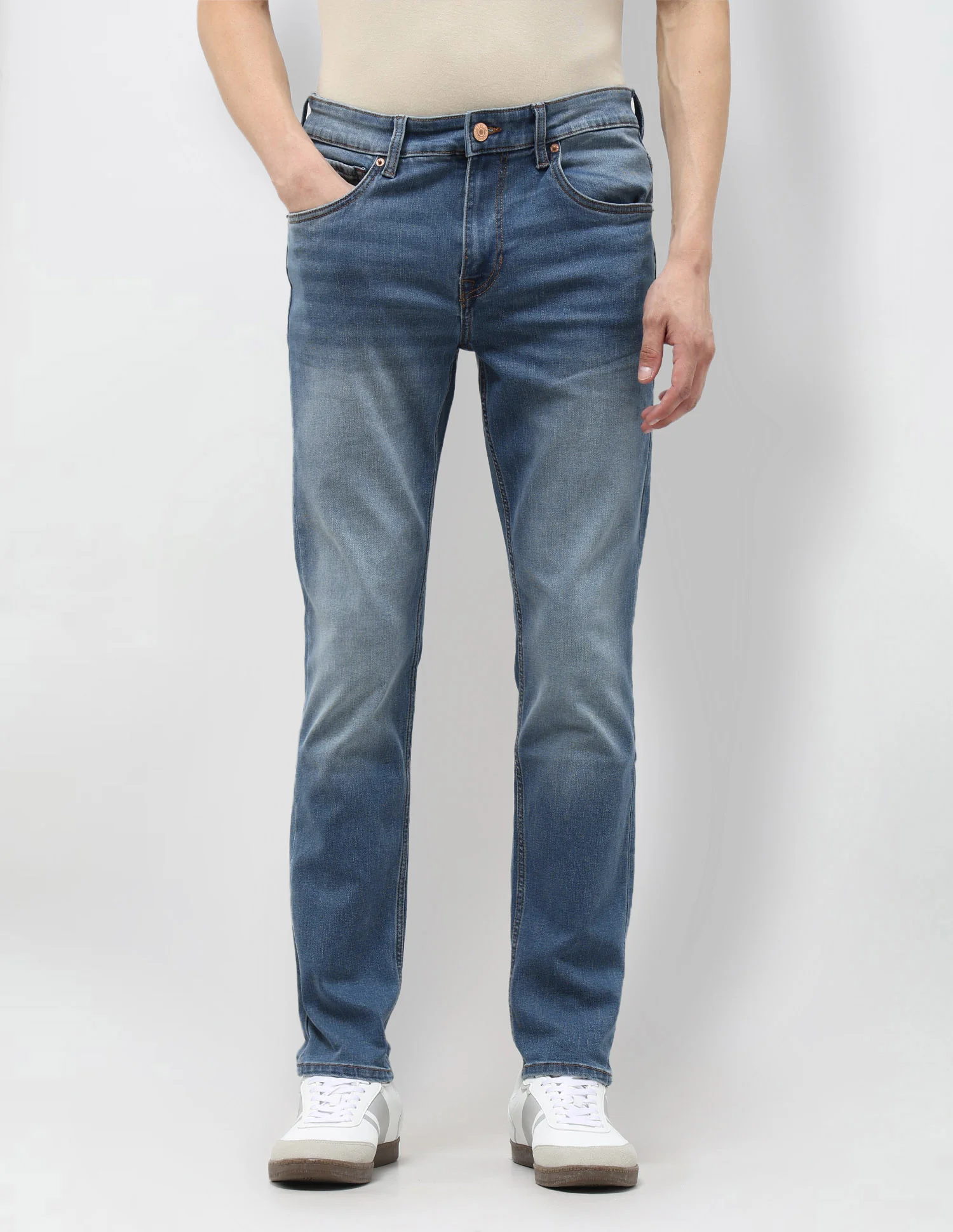 Brandon Slim Tapered Fit Blue Jeans - Image 6