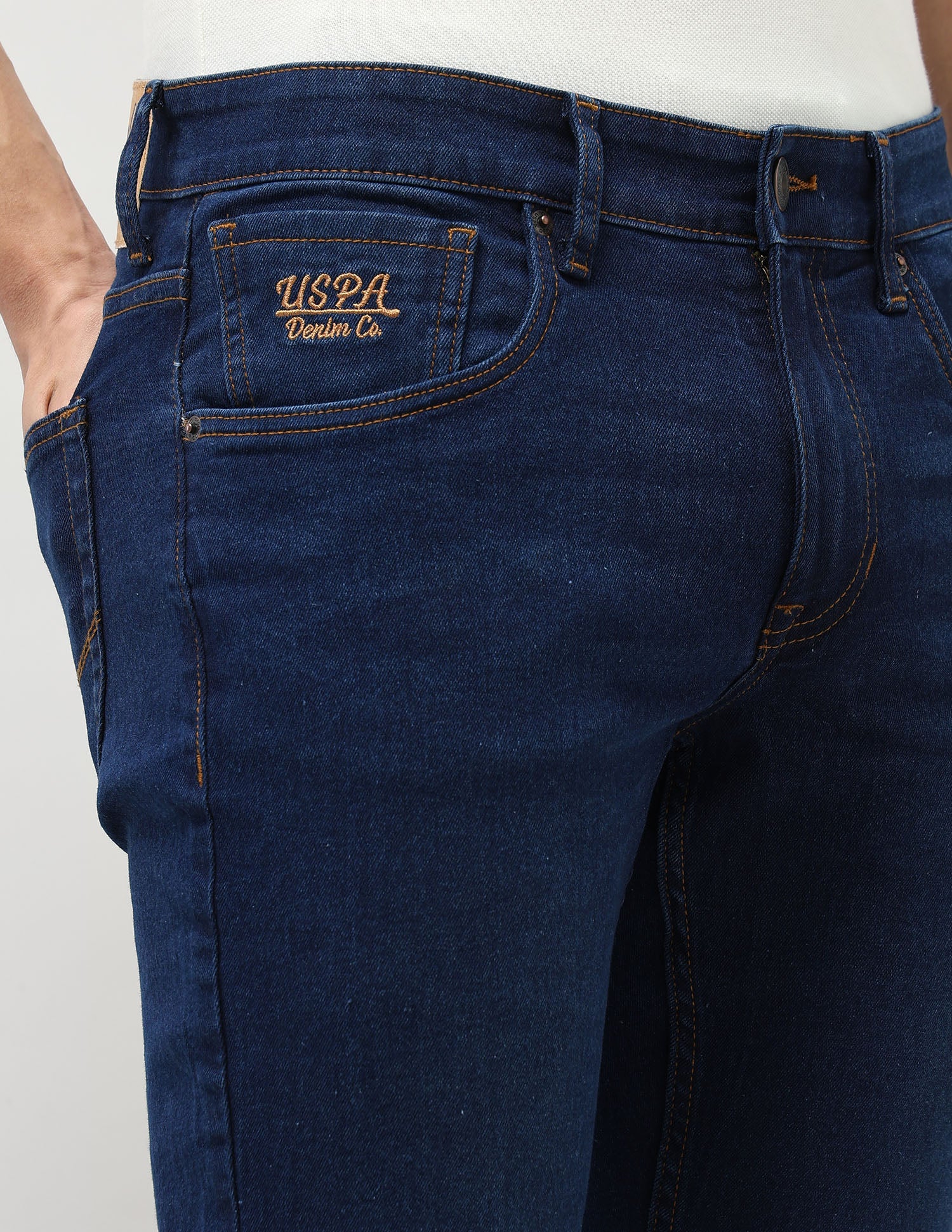 Brandon Slim Tapered Fit Blue Jeans - Image 7