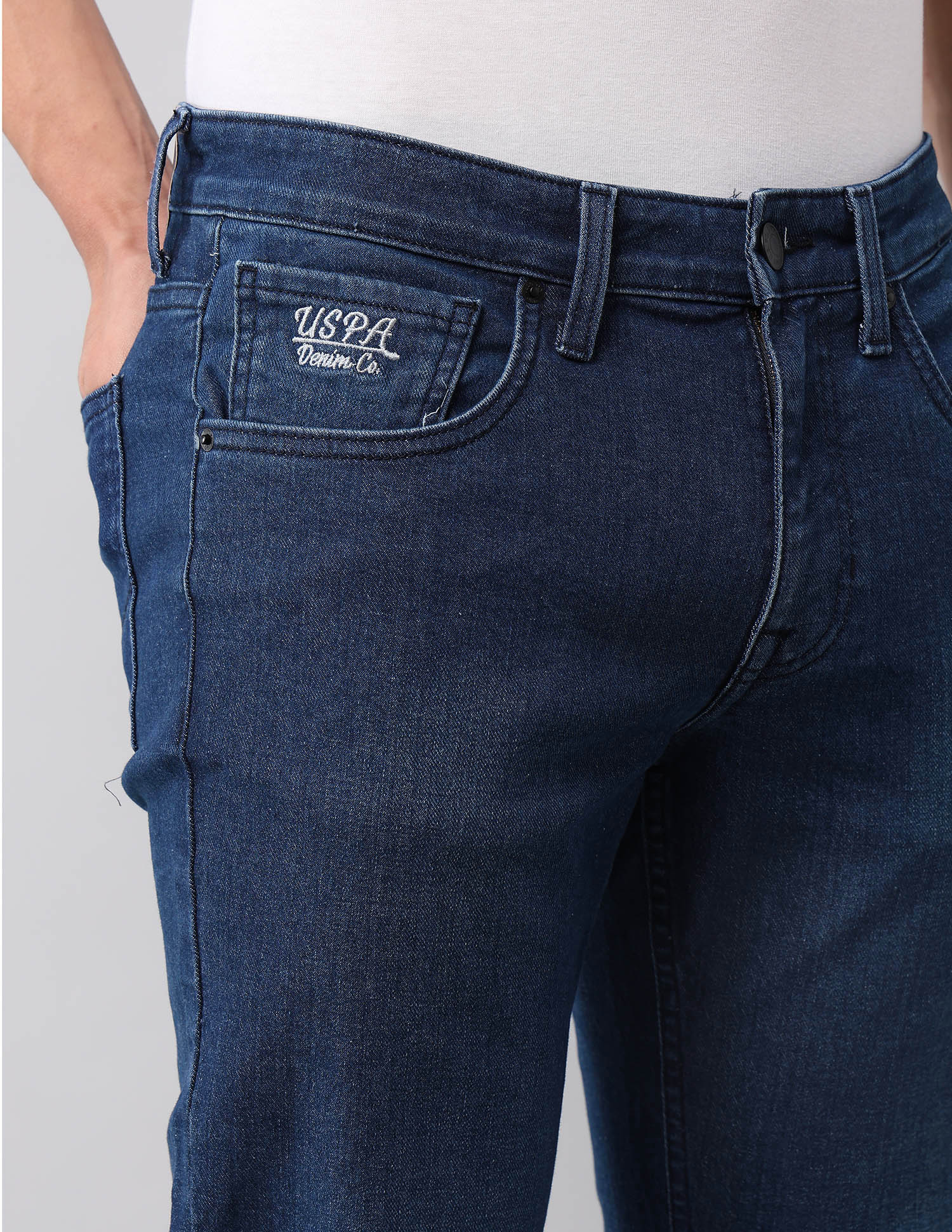 Brandon Slim Tapered Fit Blue Jeans - Image 7