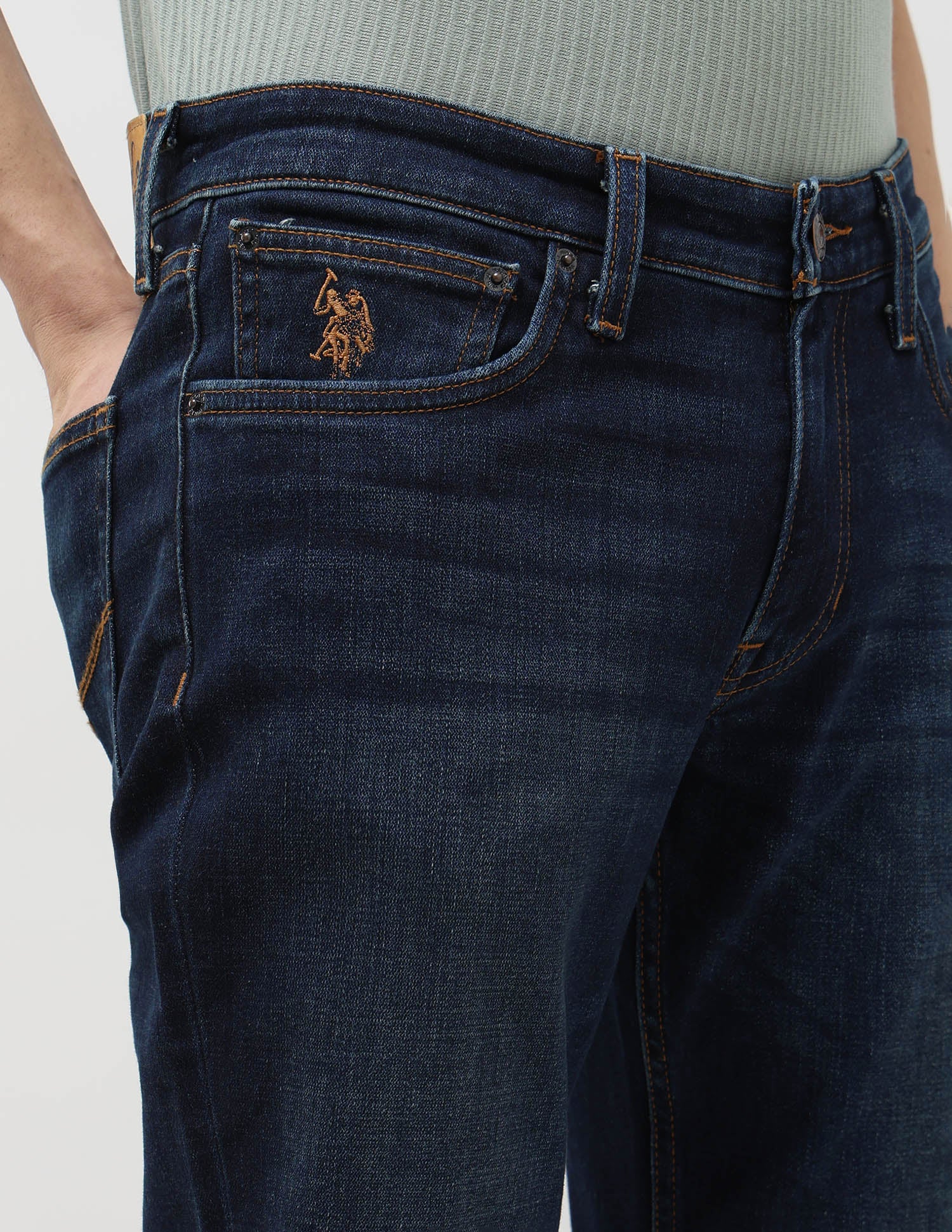 Brandon Slim Tapered Fit Blue Jeans - Image 7