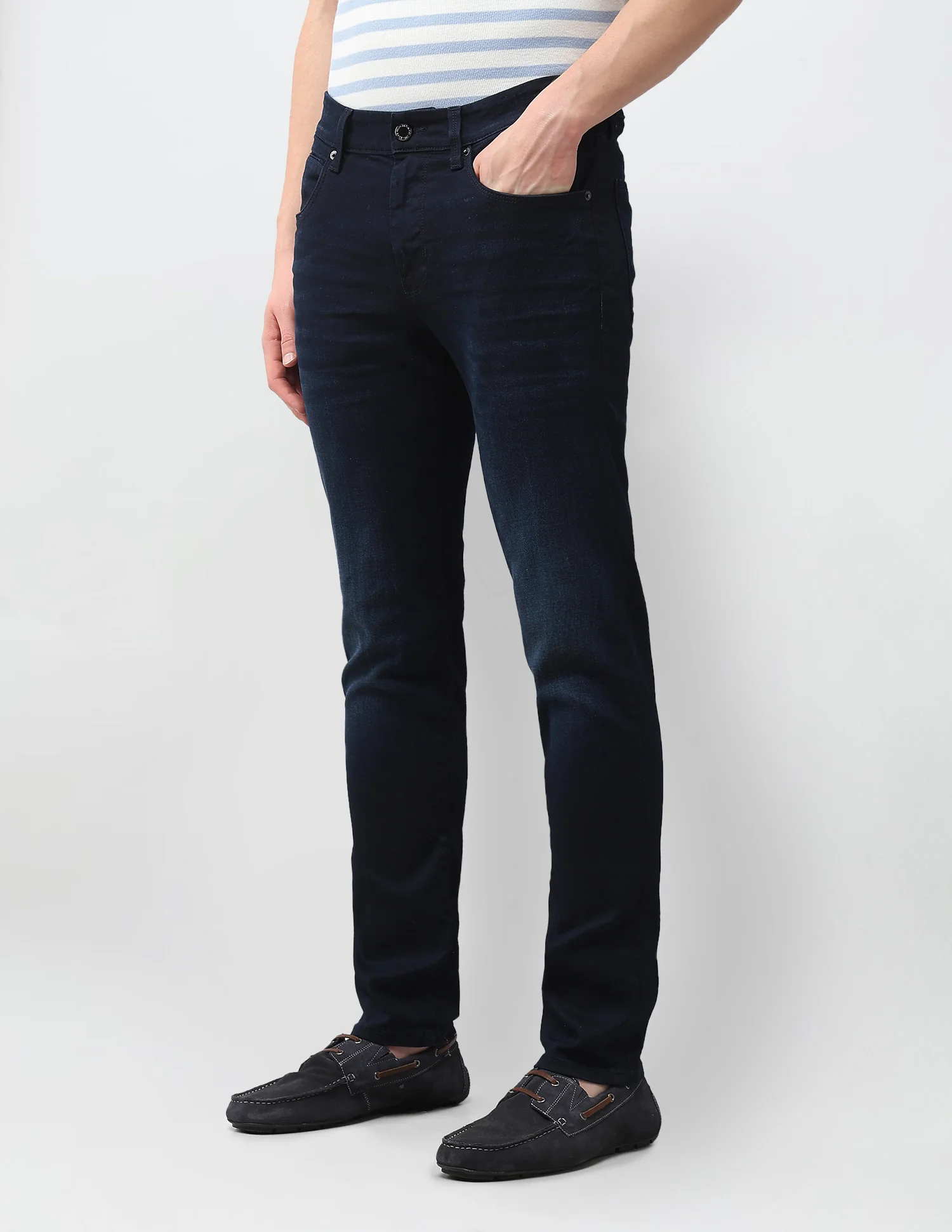 Brandon Slim Tapered Fit Blue Jeans - Image 4