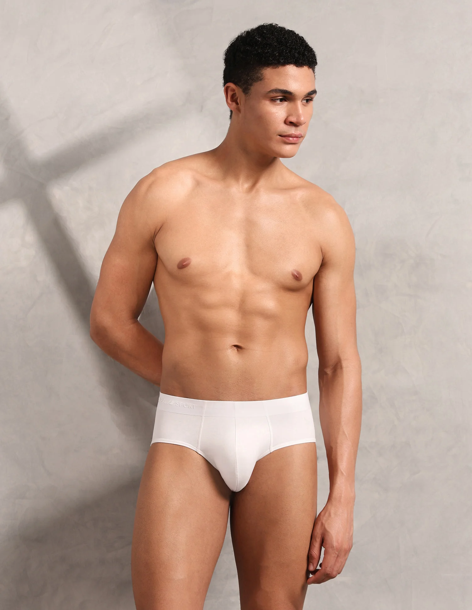 Breathable Seamless Sports RB002 Brief - Image 6