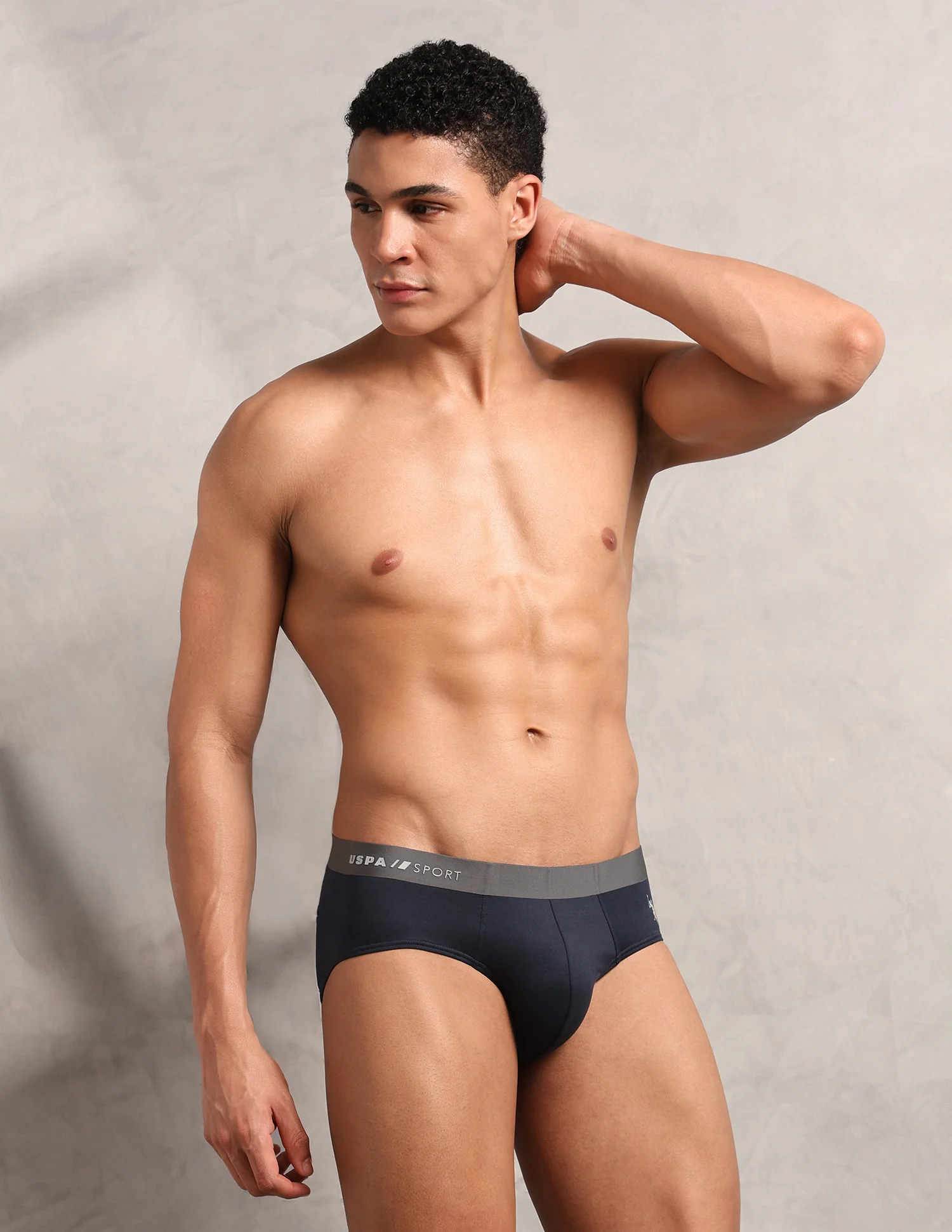 Breathable Seamless Sports RB002 Brief - Image 4