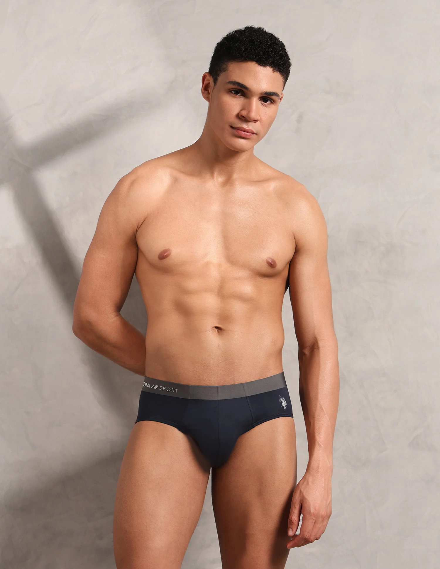 Breathable Seamless Sports RB002 Brief - Image 6